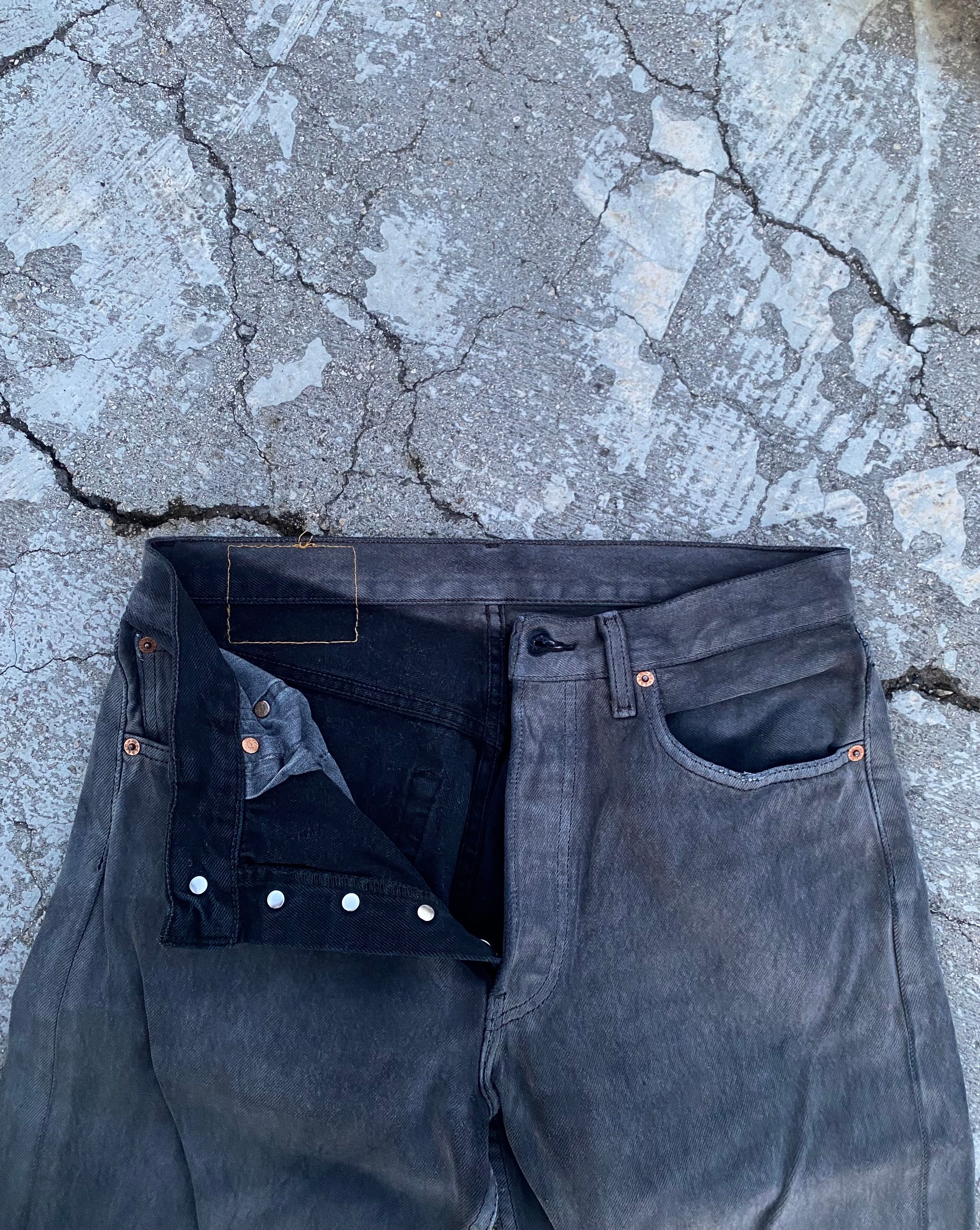1990’S LEVI’S 501 SHADE (W30)