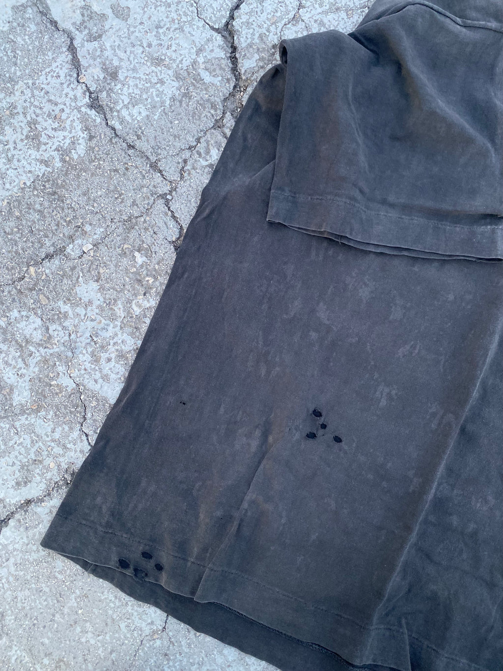 1990’S SINGLE STITCH BLANK FADED/DISTRESSED TEE (XL)