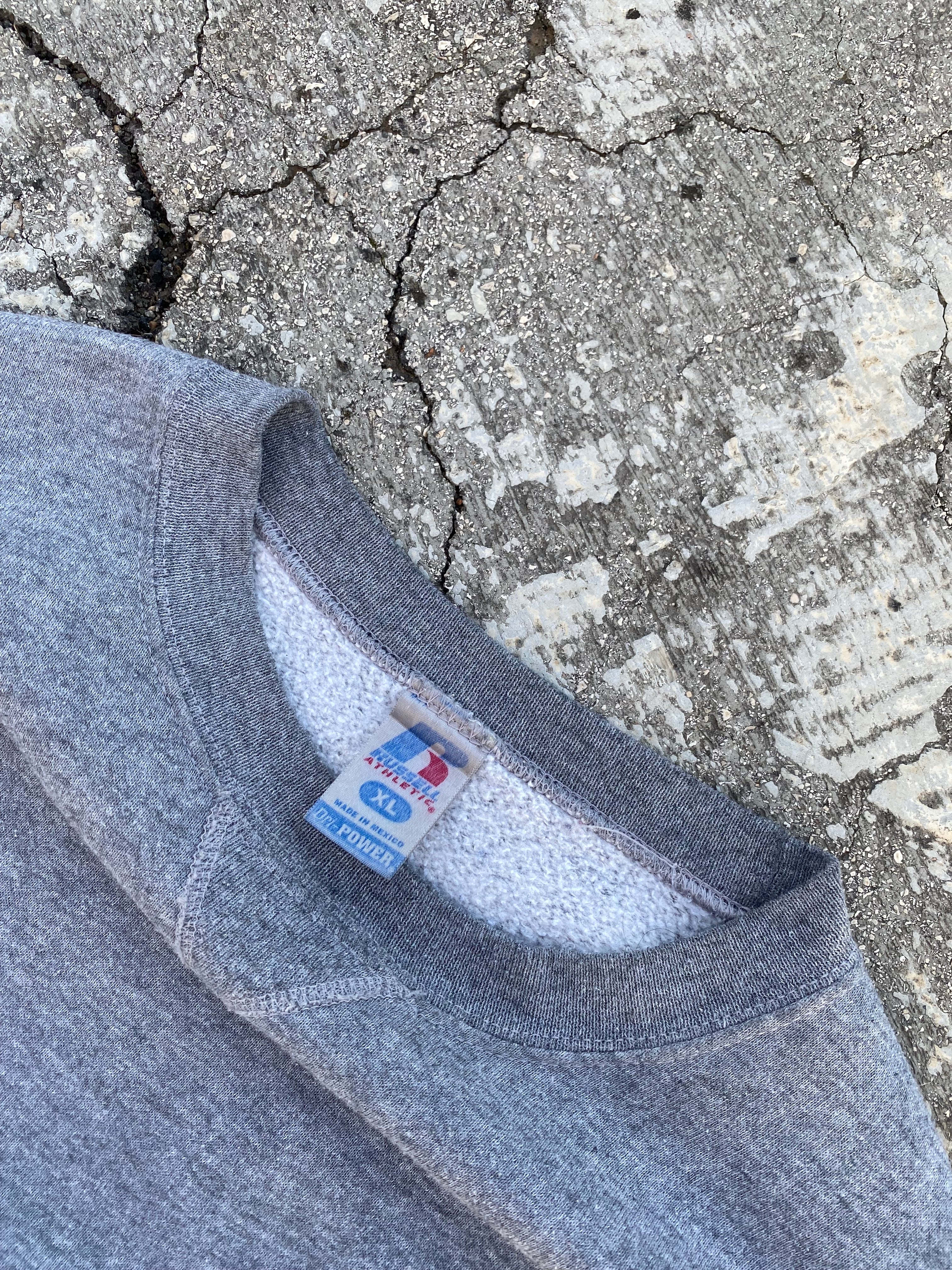 2000’S RUSSELL ATHLETIC BLANK CREWNECK (XL)