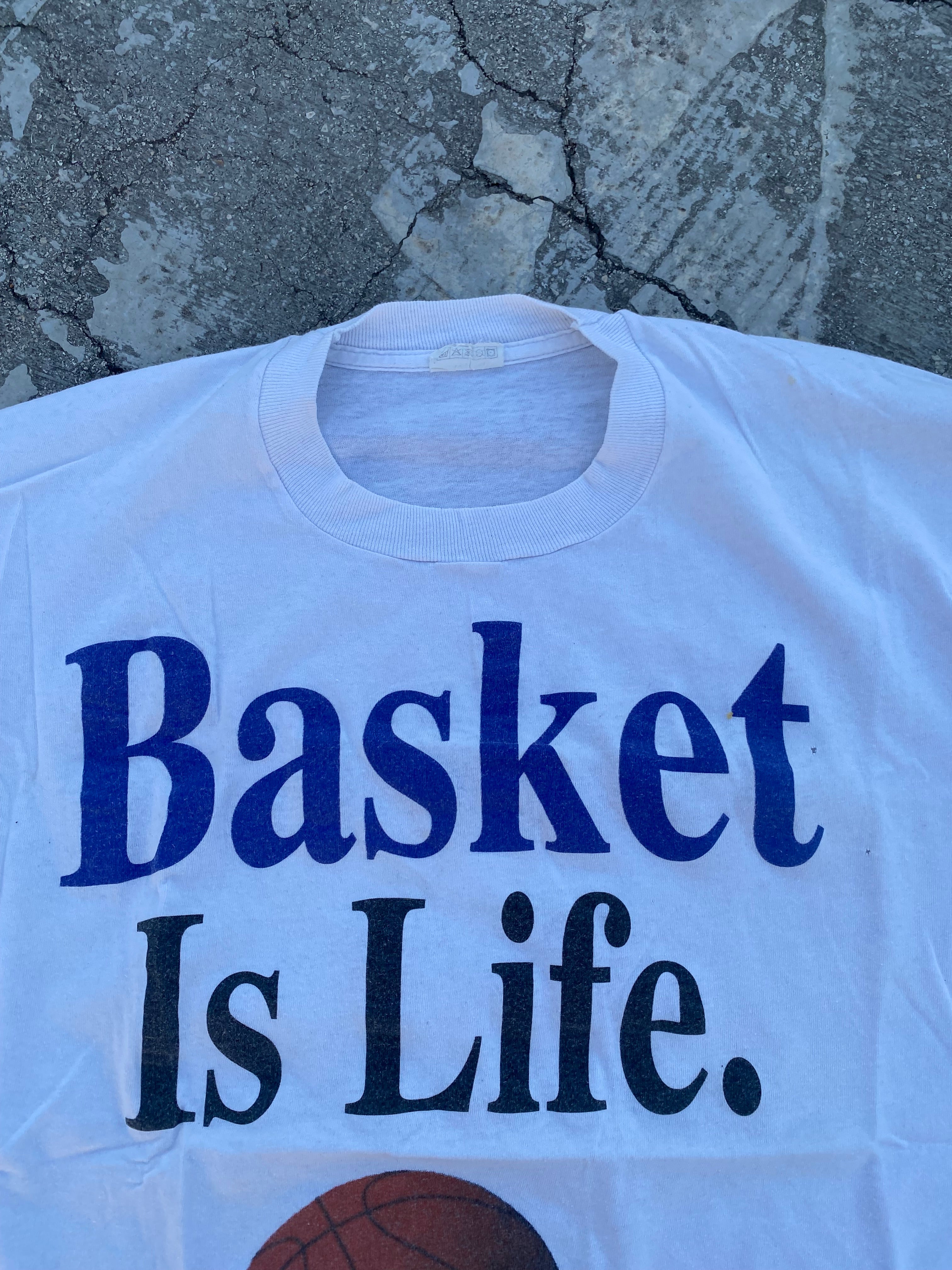 1990’S SINGLE STITCH BASKET IS LIFE TEE (XL)