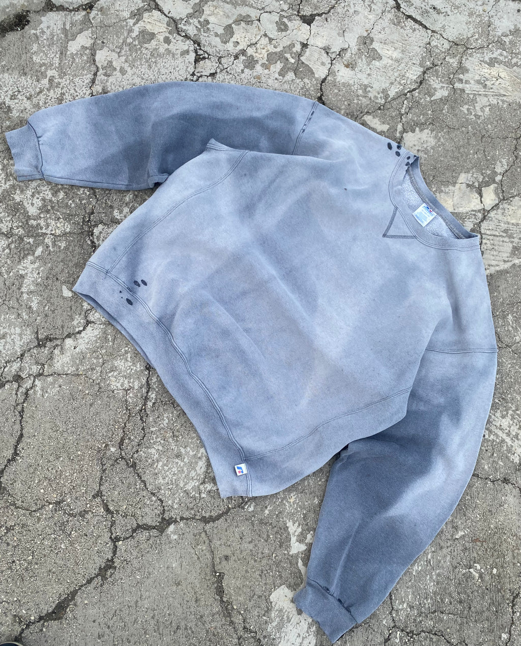 2000’S SUN FADE RUSSELL ATHLETIC DISTRESSED CREWNECK (XL-XXL)