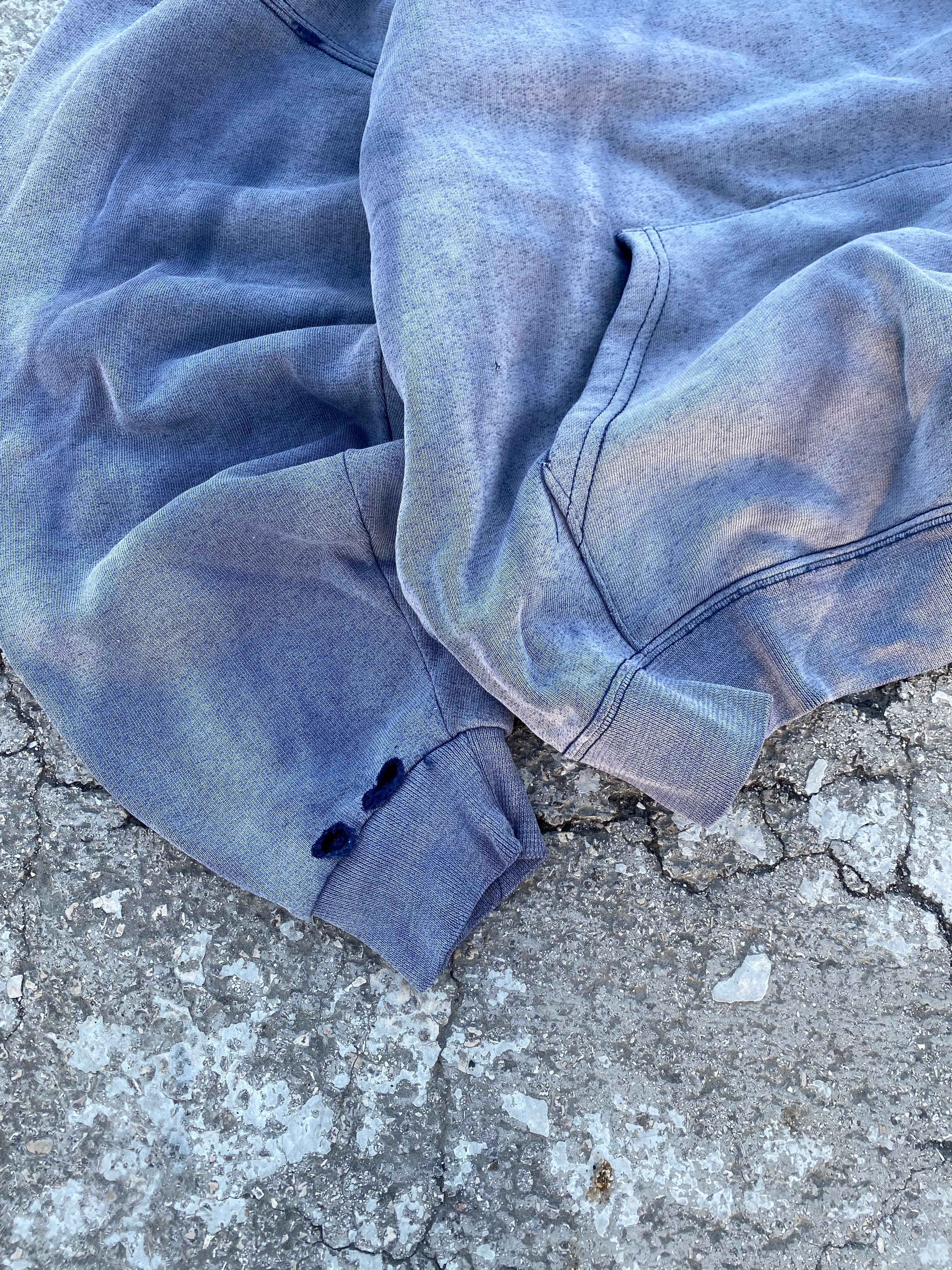 1990’S SUN FADE DESTROYED RUSSELL ATHLETIC HOODIE (S-M)