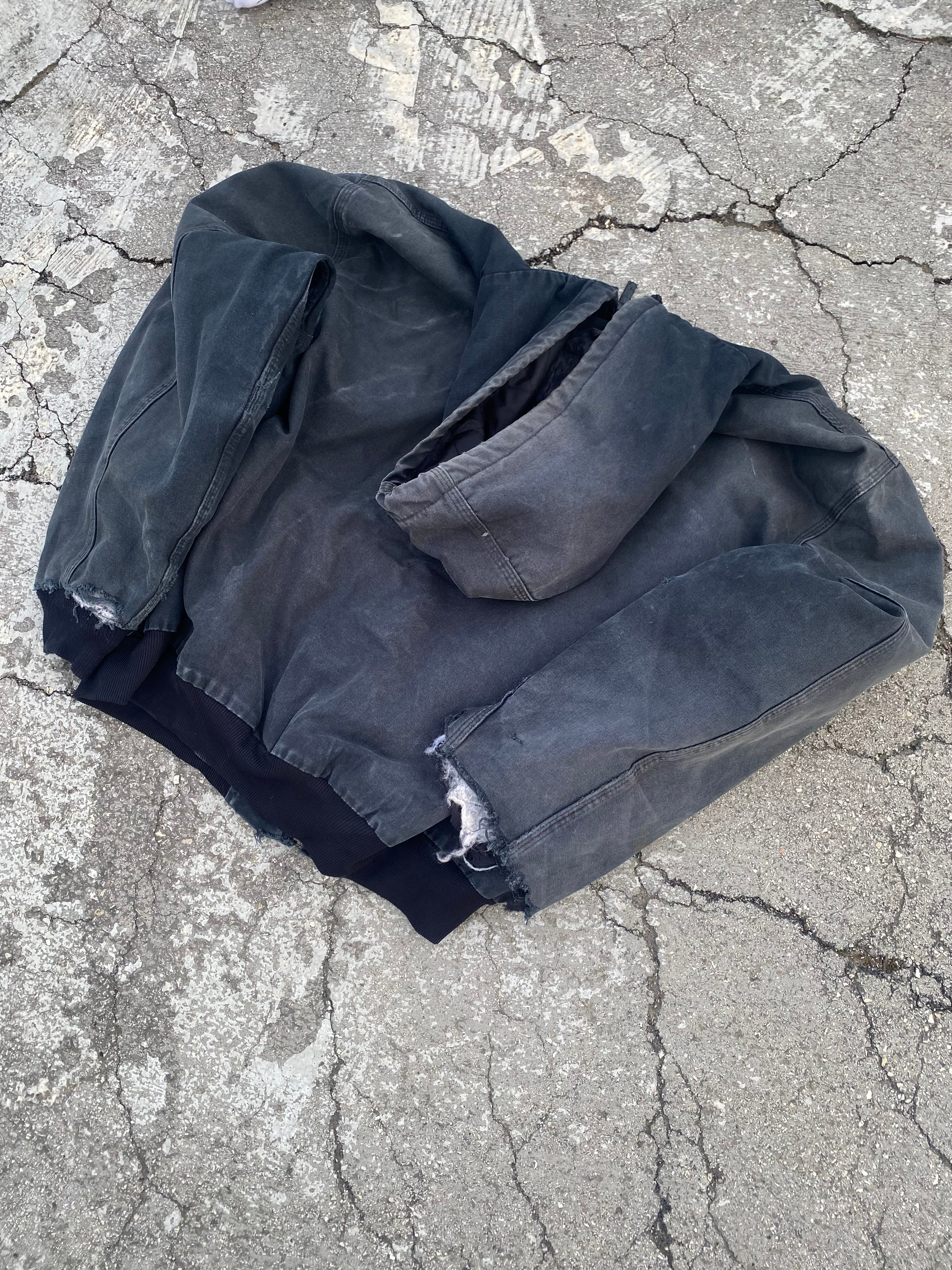 2000’S CARHARTT DESTROYED FADED ACTIVE JACKET (XXL)