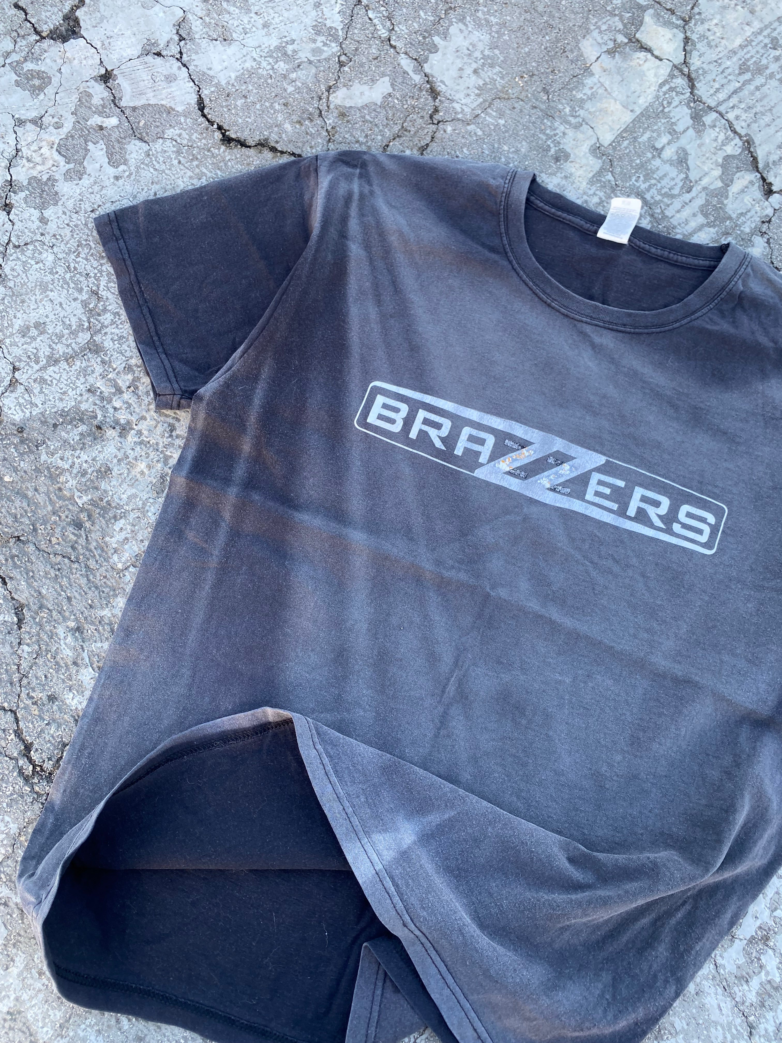 2000’S SUN FADE BRAZZ*RS TEE (L)
