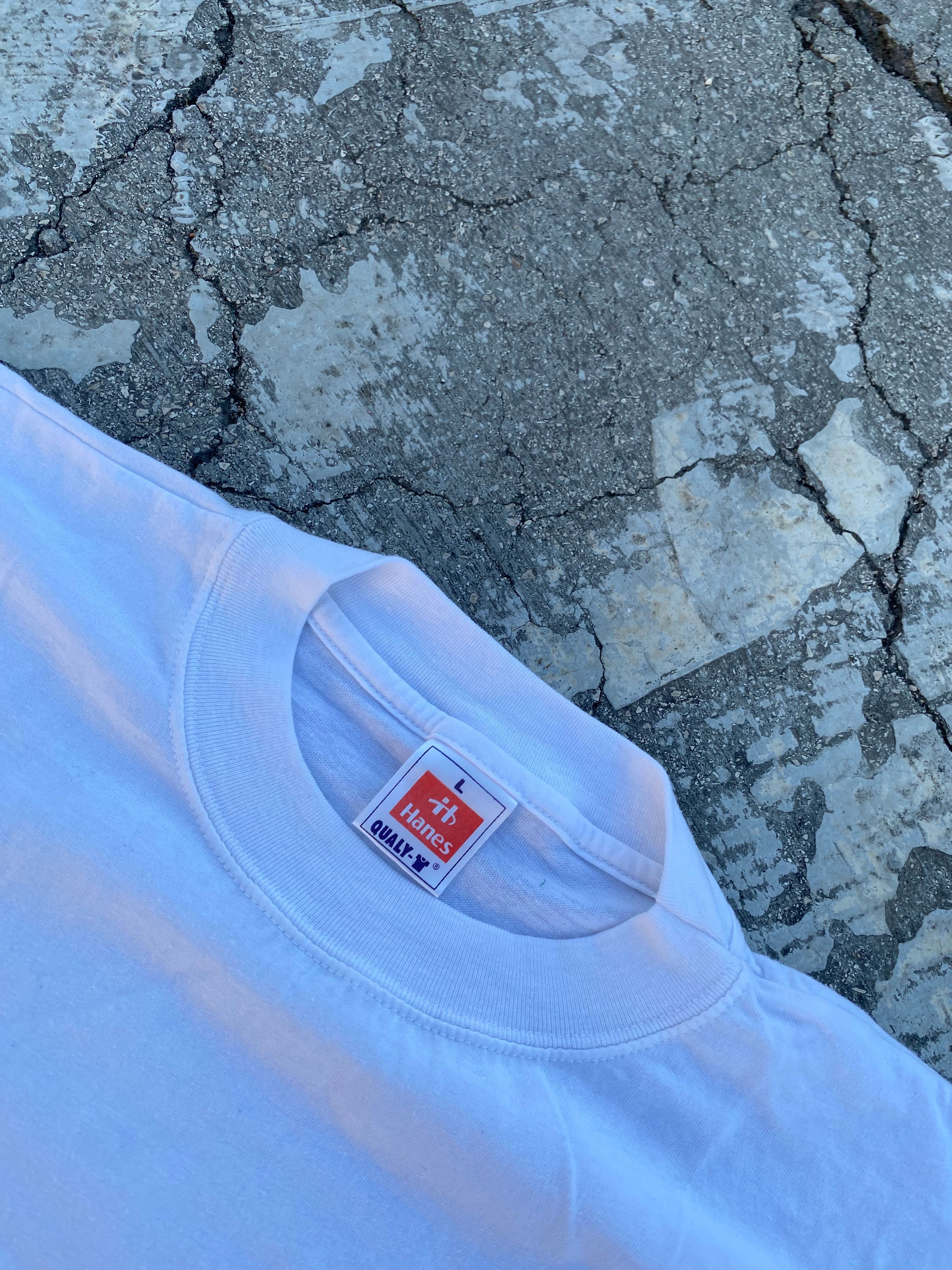 1990’S SINGLE STITCH HANES RACING STORY TEE (L)