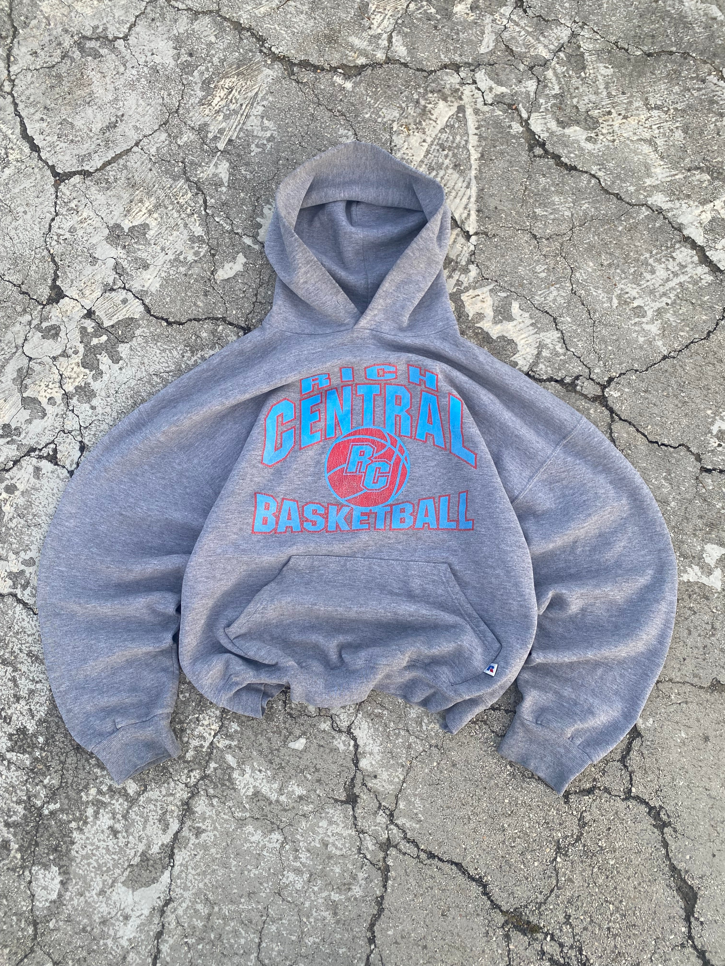 2000’S RUSSELL ATHLETIC “BASKETBALL” HOODIE (XL)