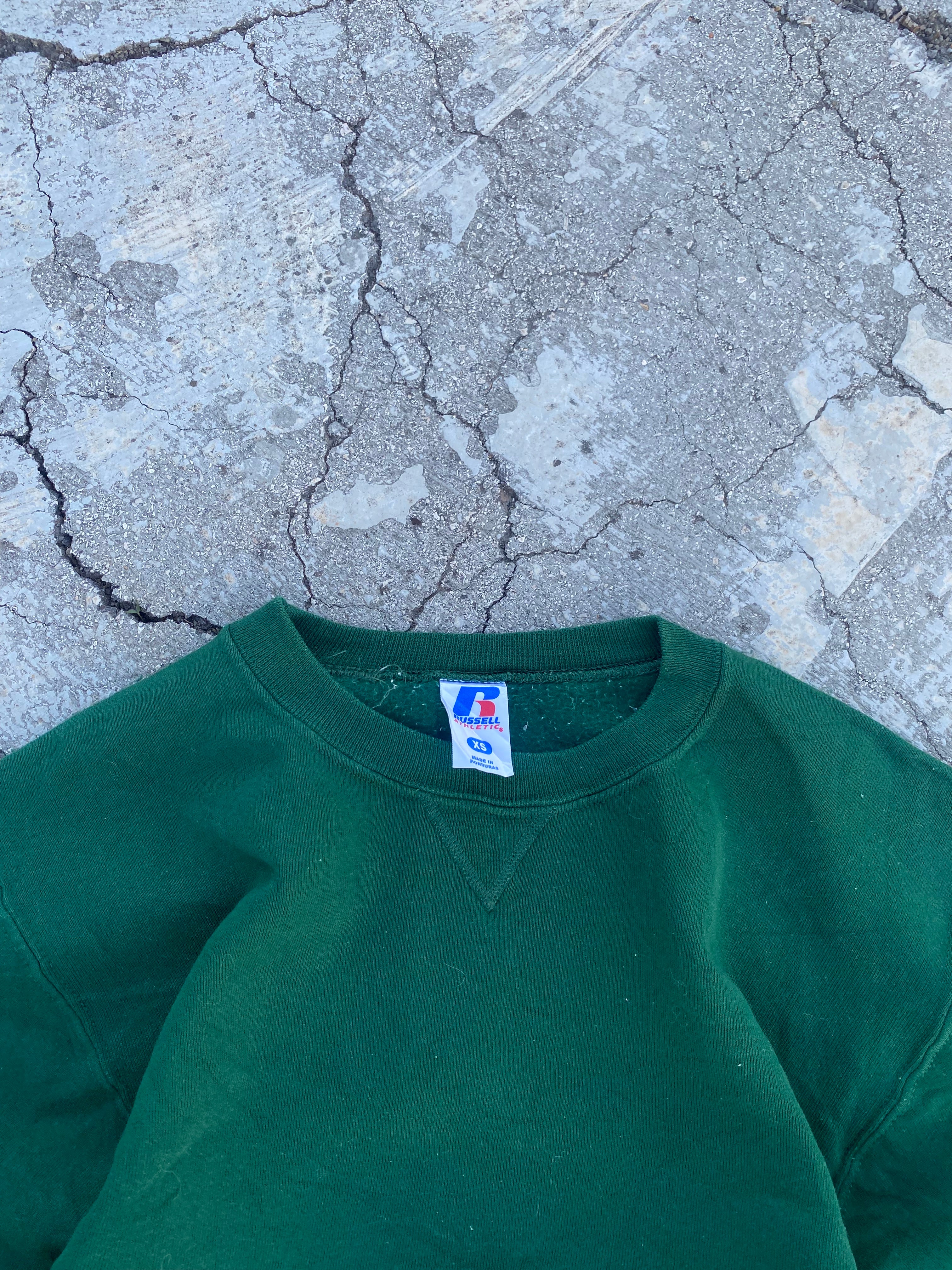 2000’S RUSSELL ATHLETIC PINE BLANK CREWNECK (XS)
