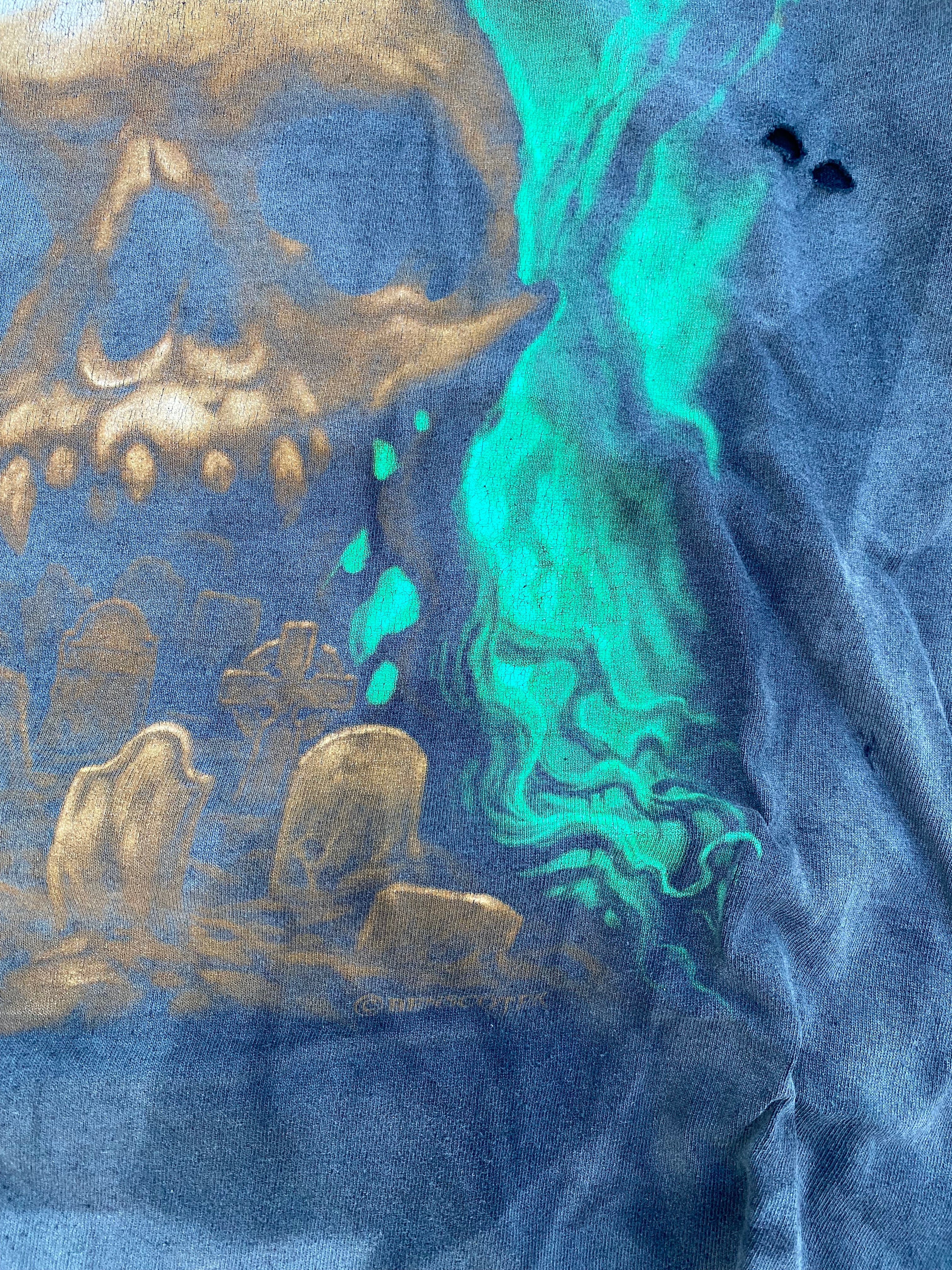 2000’S SKULL DISTRESSED TEE (XL)