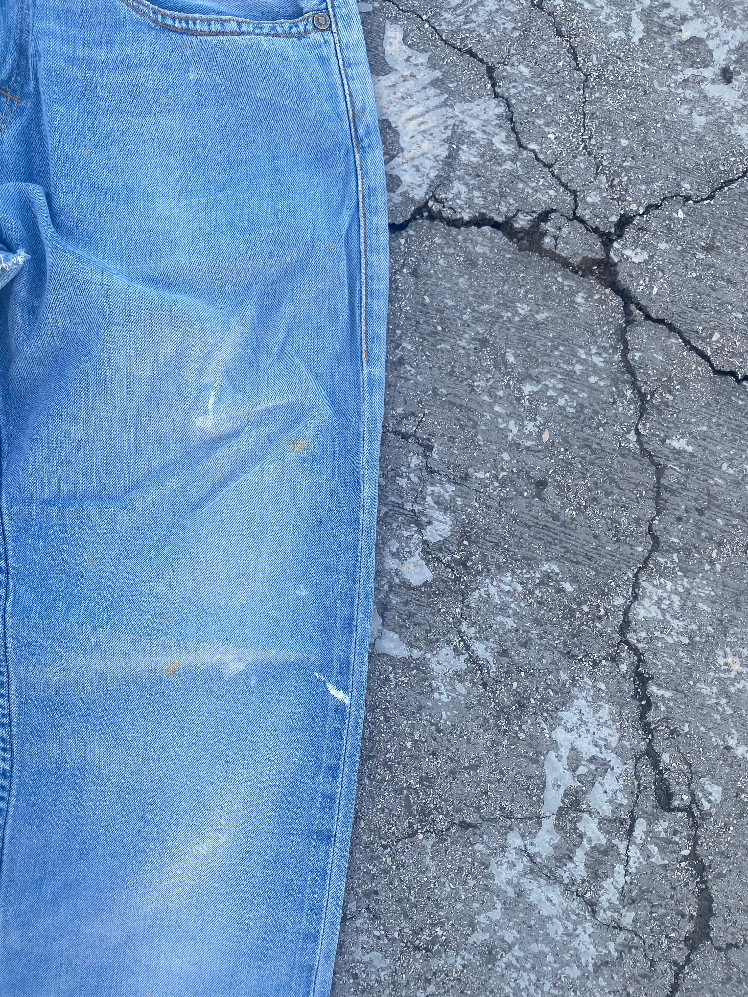 2000’S LEVI’S WASHED/PAINT DENIM