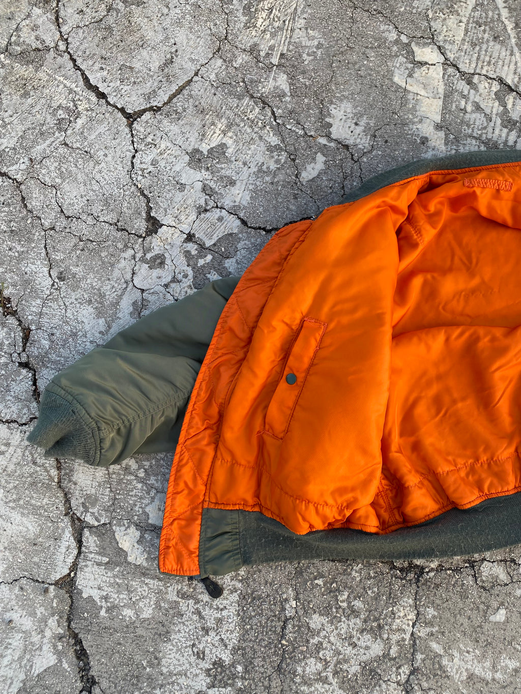 1980’S ALPHA IND. MA-1 JACKET (L-XL)