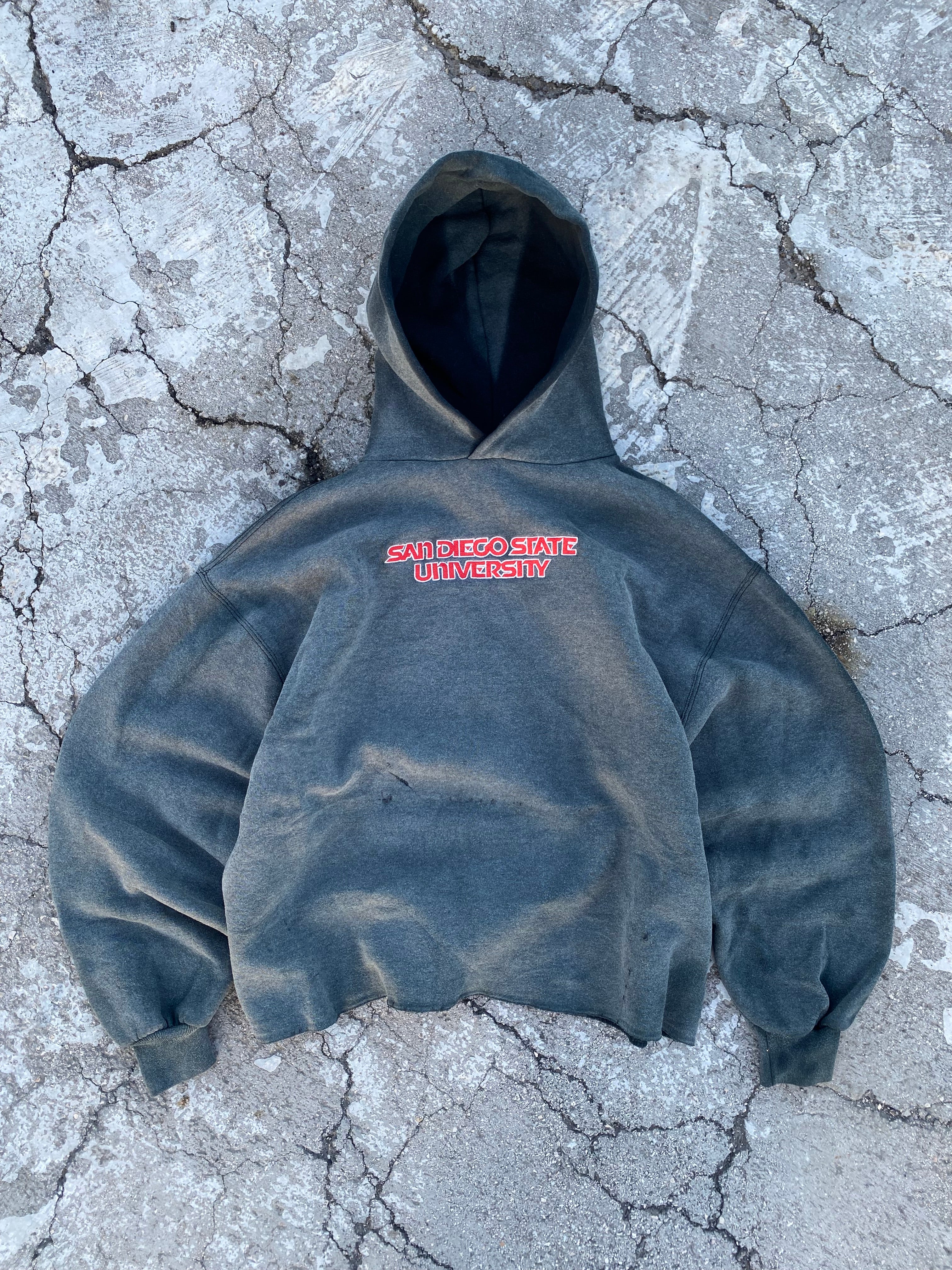 1990’S SUN FADE RUSSELL ATHLETIC UNI HOODIE (M-L)