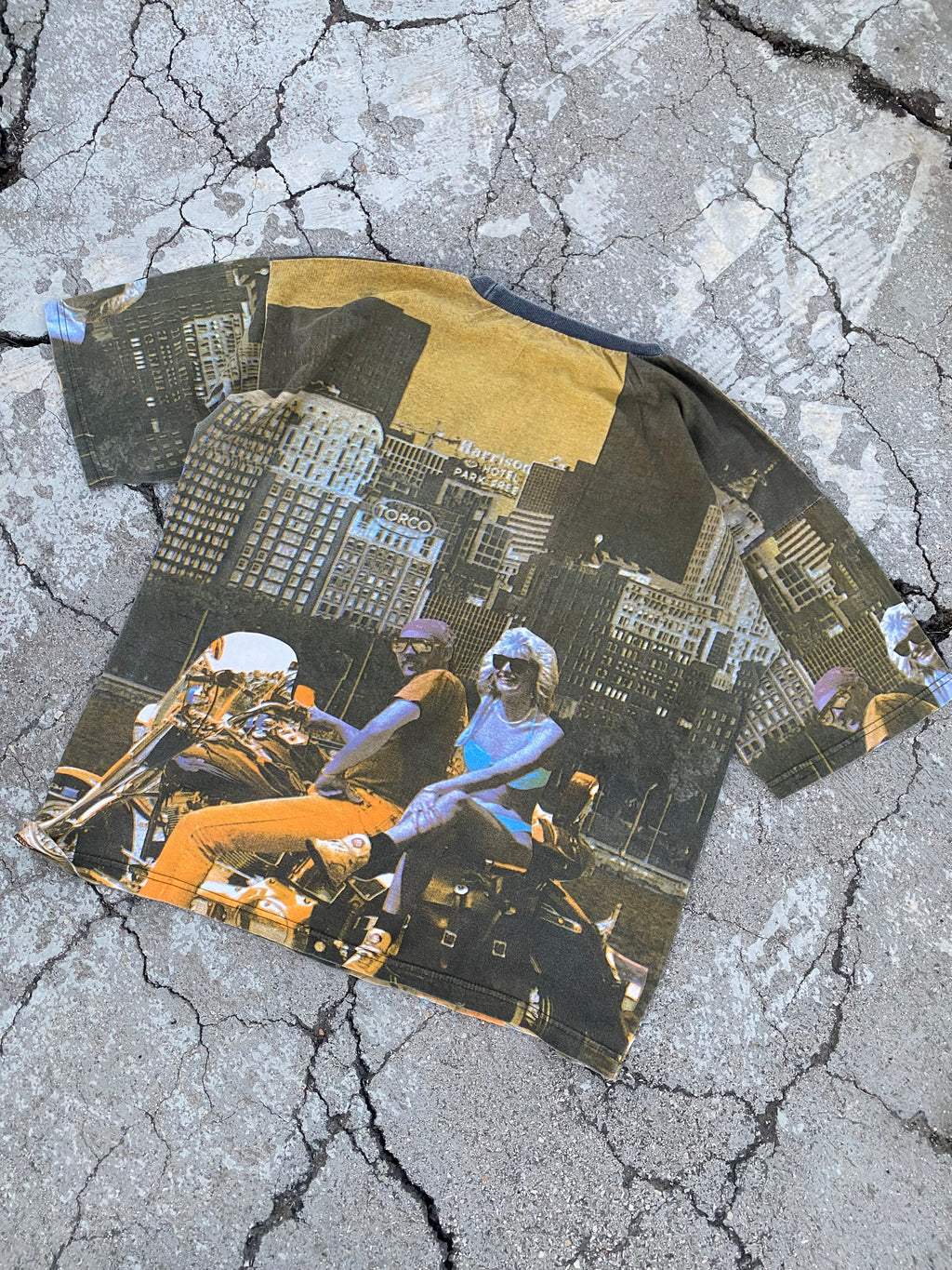 1990’S CHICAGO SKYLINE AOP TEE (XL)