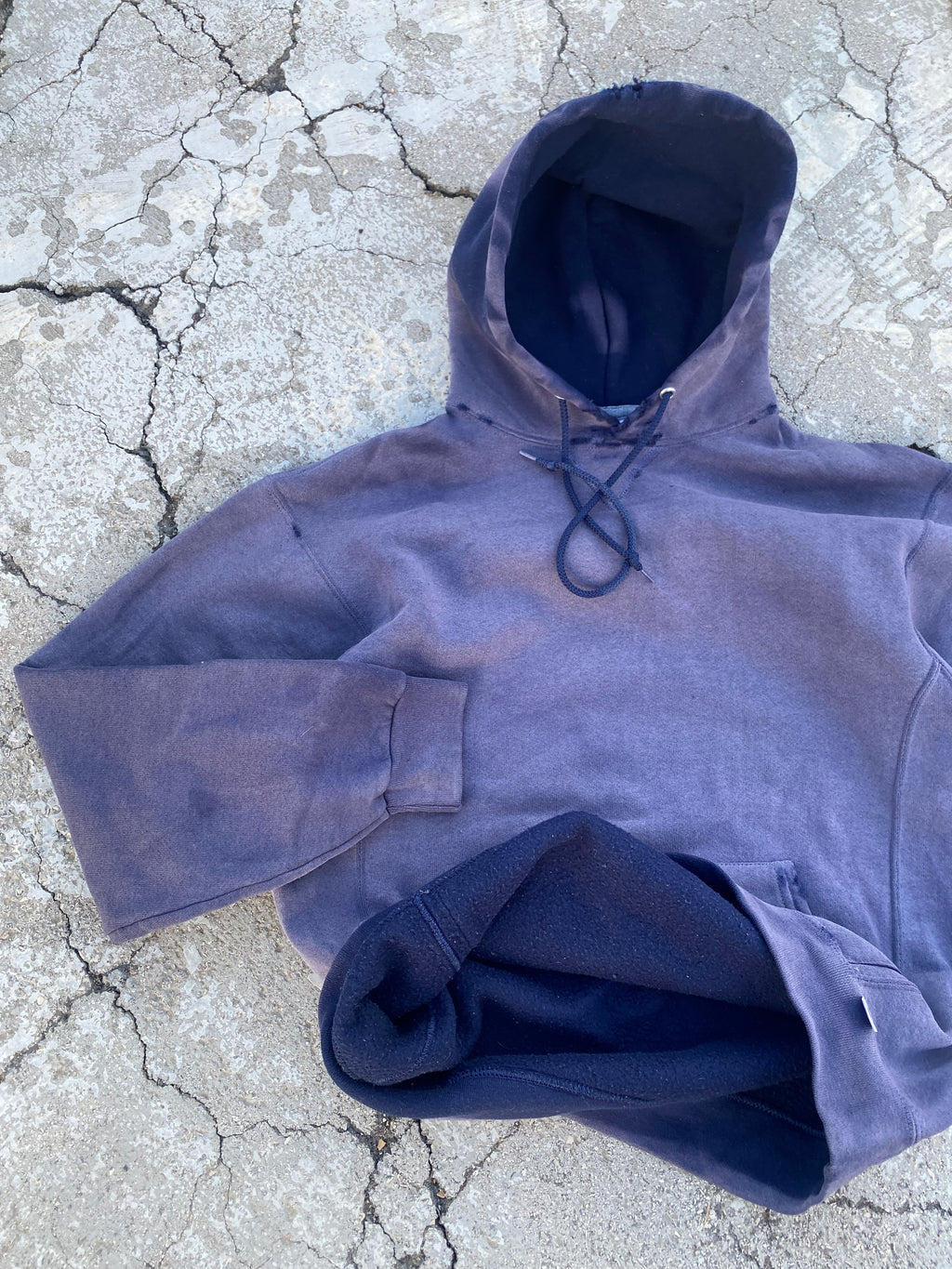 2000’S SUN FADE RUSSELL ATHLETIC BLANK HOODIE (M)