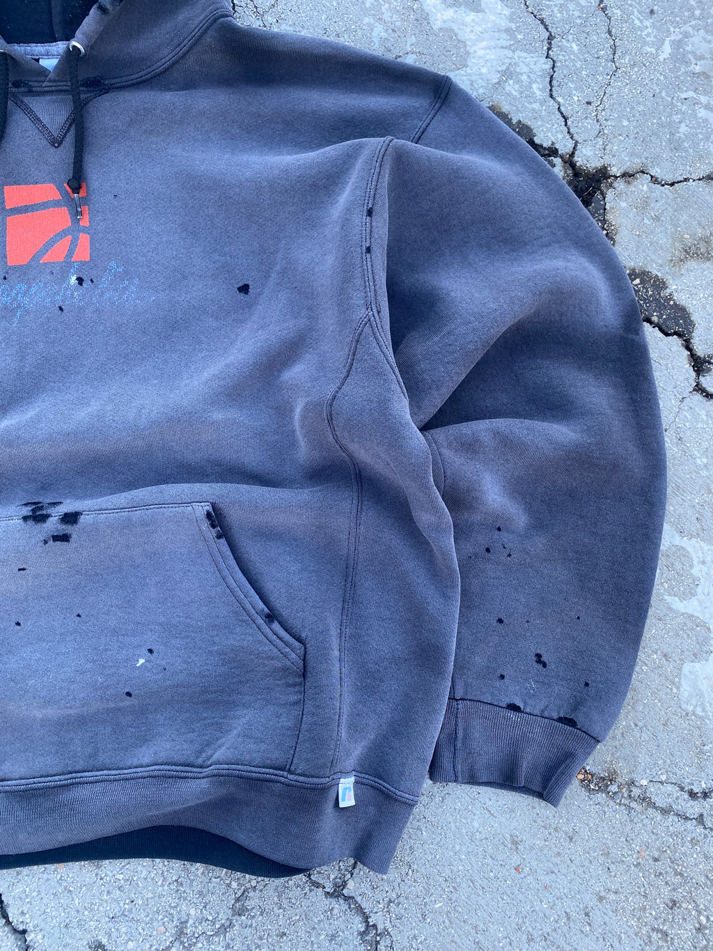 2000’S SUN FADE RUSSELL ATHLETIC 🏀 HOODIE (L)