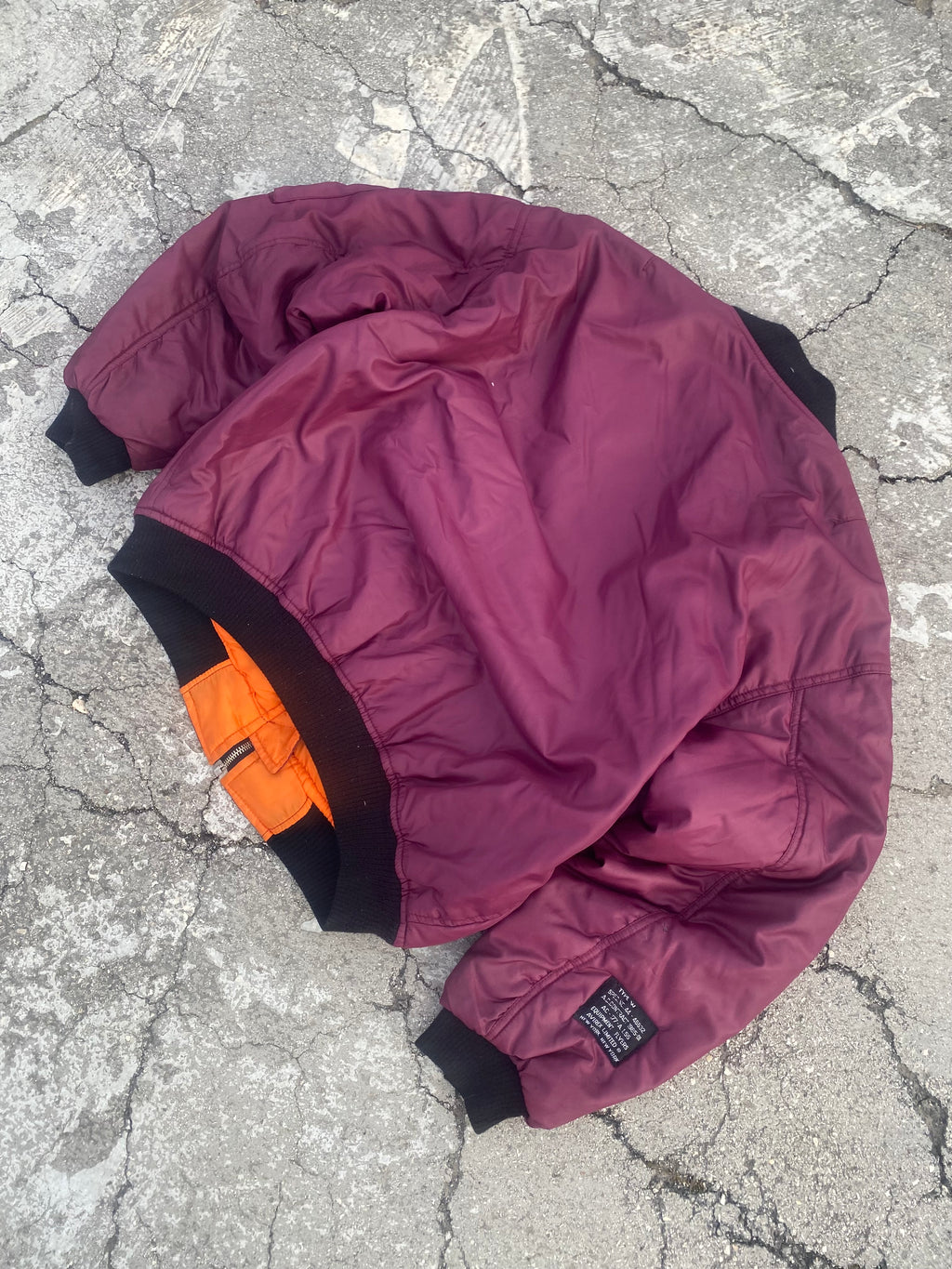 1980’S RASPBERRY BOMBER JACKET (L)