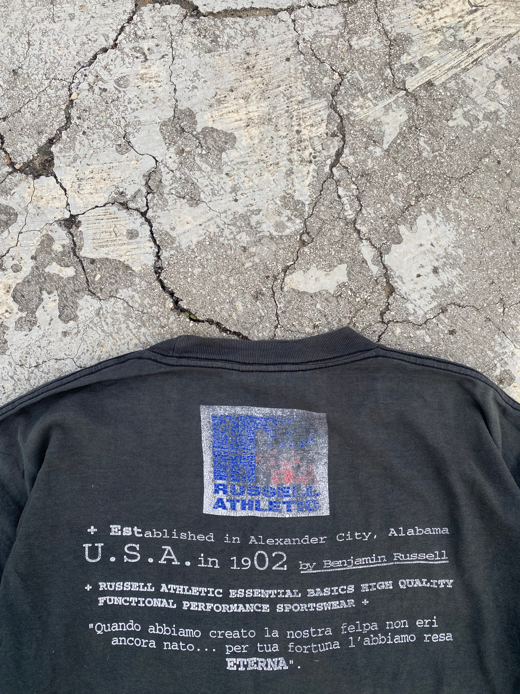 1990’S RUSSELL ATHLETIC MANIFESTO SUN FADED TEE (XL)