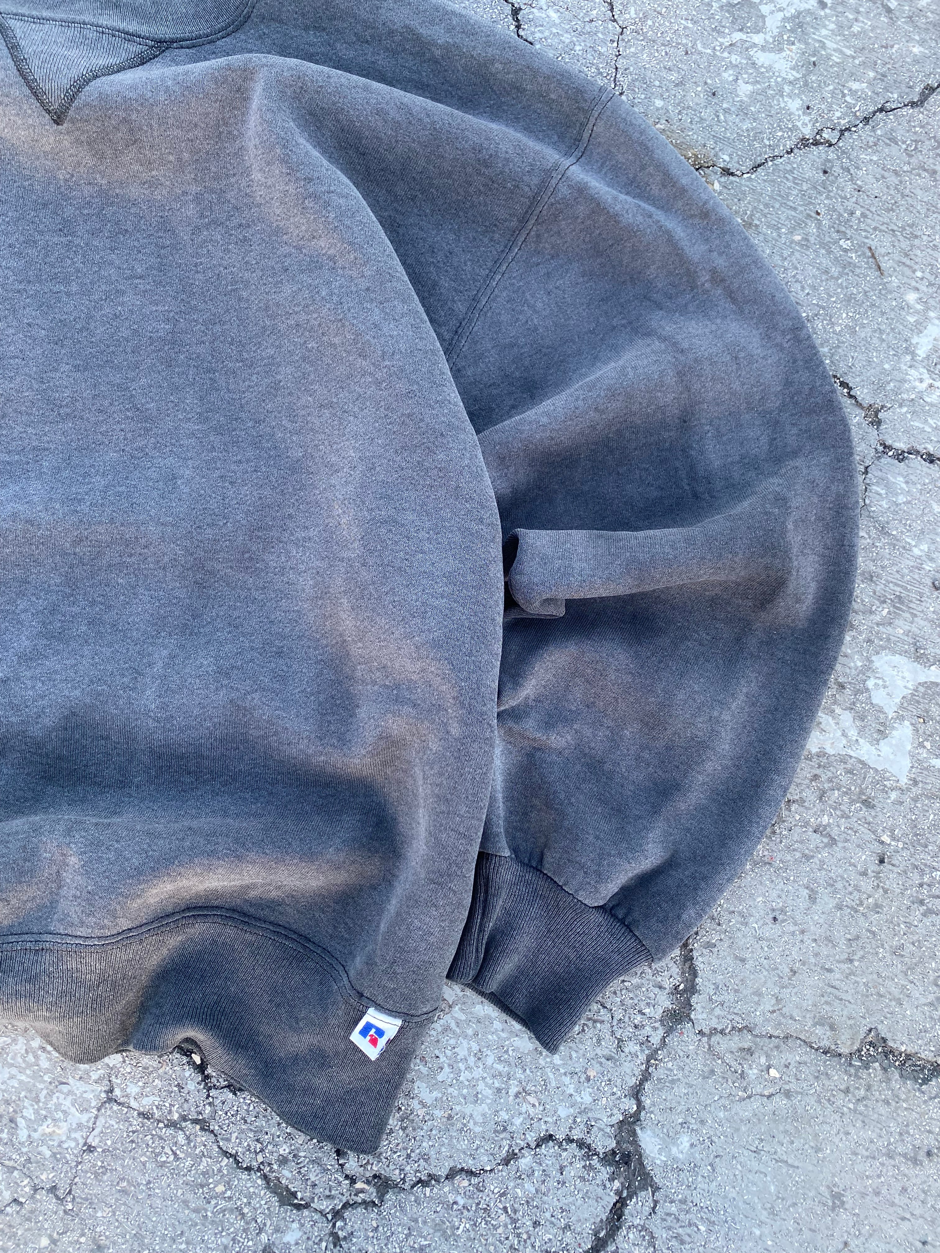 1990’S RUSSELL ATHLETIC SUN FADE BLANK REPAIR CREWNECK (L)