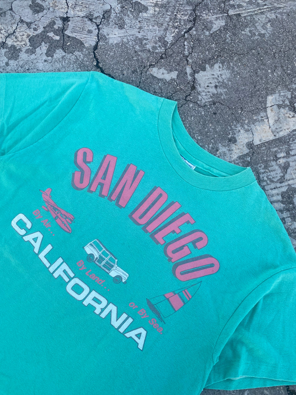 1990’S HANES CALIFORNIA SINGLE STITCH TEE (S-M)