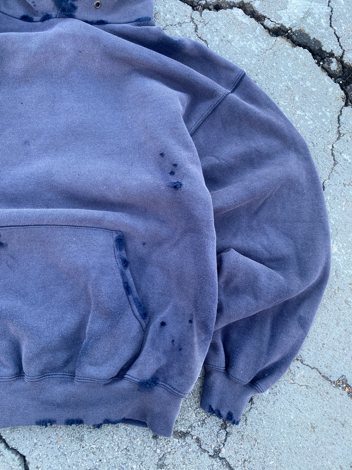 2000’S SUN FADE BLANK NAVY HOODIE (M)