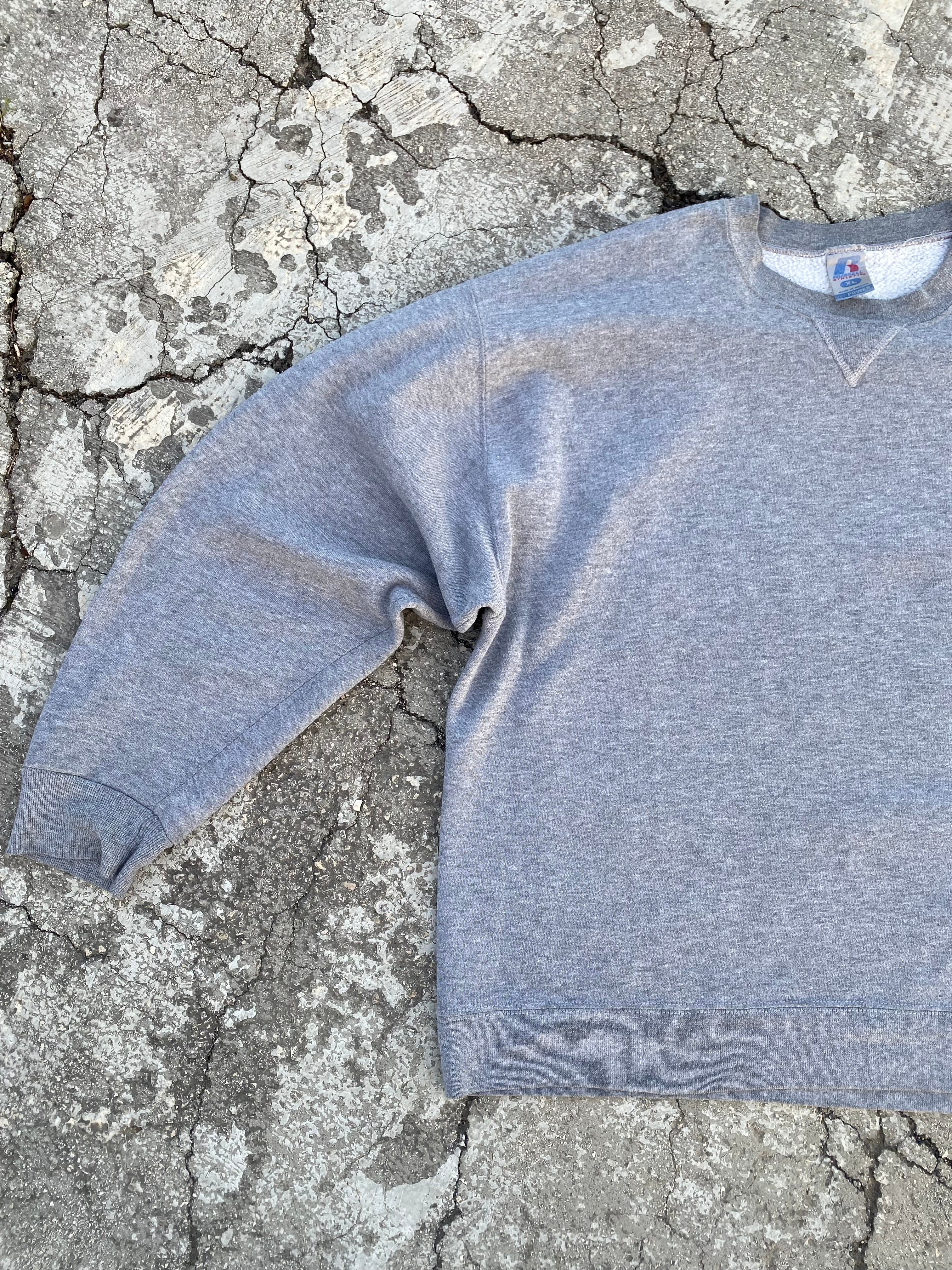 2000’S RUSSELL ATHLETIC BLANK CREWNECK (XL)