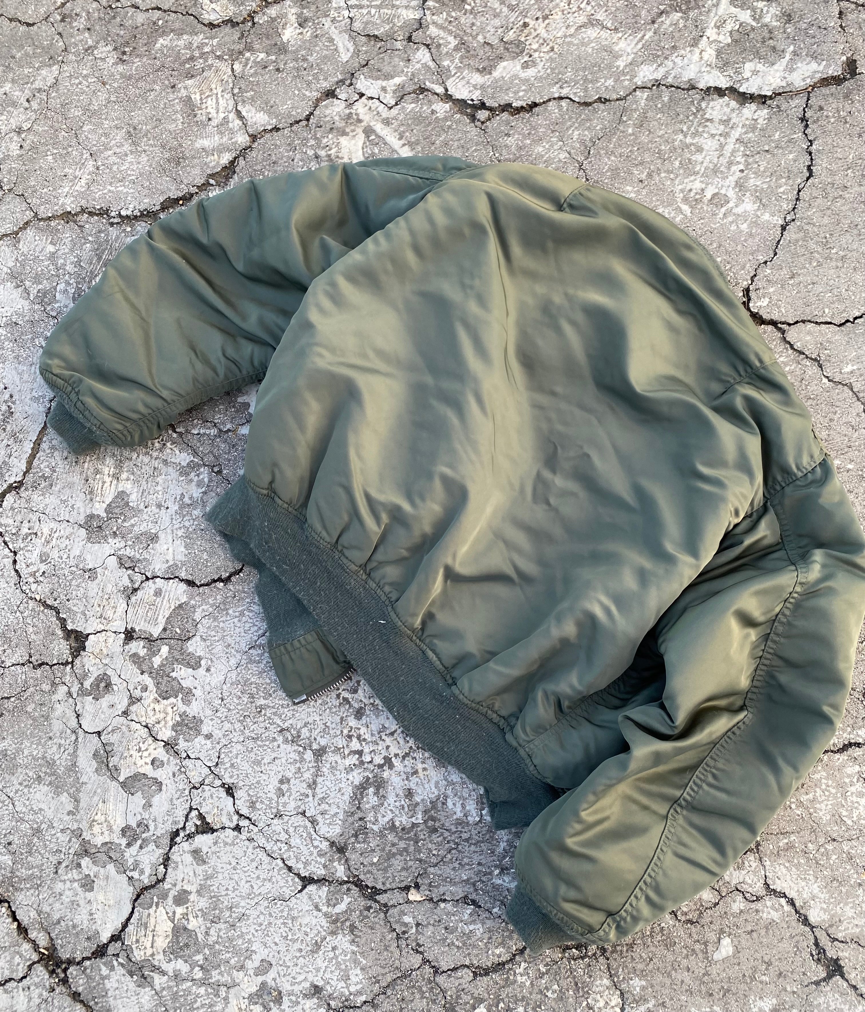 1980’S ALPHA IND. MA-1 JACKET (L-XL)