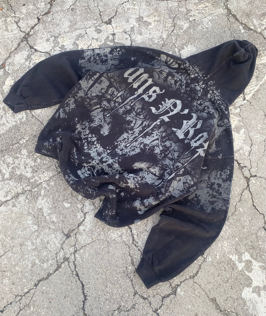 2000’S GUNS’ N ROSES AOP SKULL BLACK HOODIE (XL)