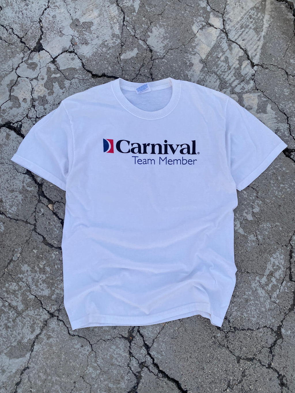 1990’S HANES TEAM MEMBER CARNIVAL TEE (M)