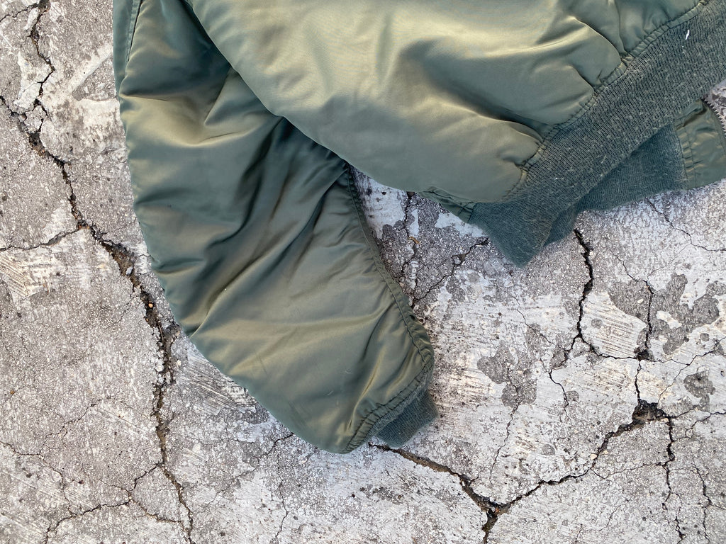 1980’S ALPHA IND. MA-1 JACKET (L-XL)