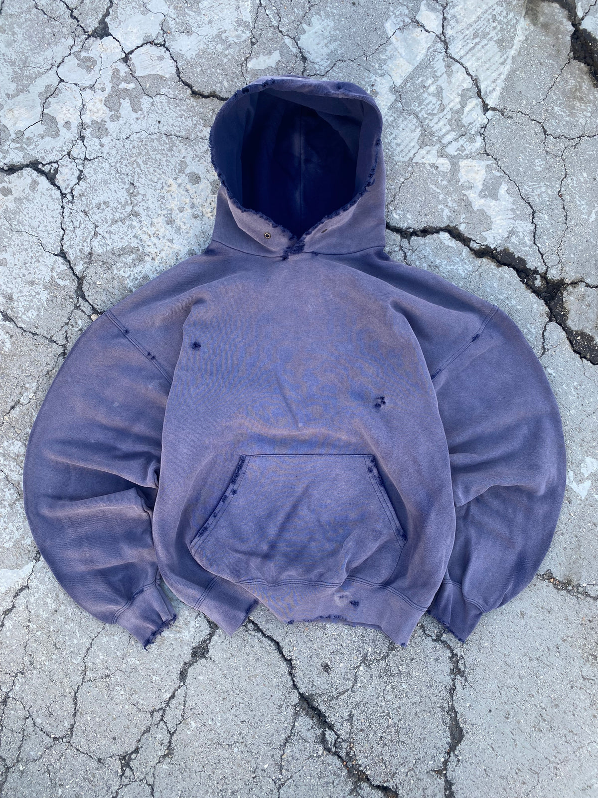 2000’S SUN FADE BLANK NAVY HOODIE (L)