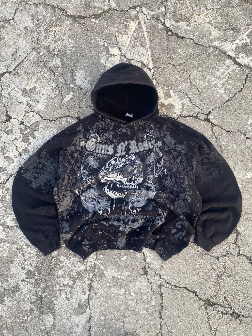 2000’S GUNS’ N ROSES AOP SKULL BLACK HOODIE (XL)