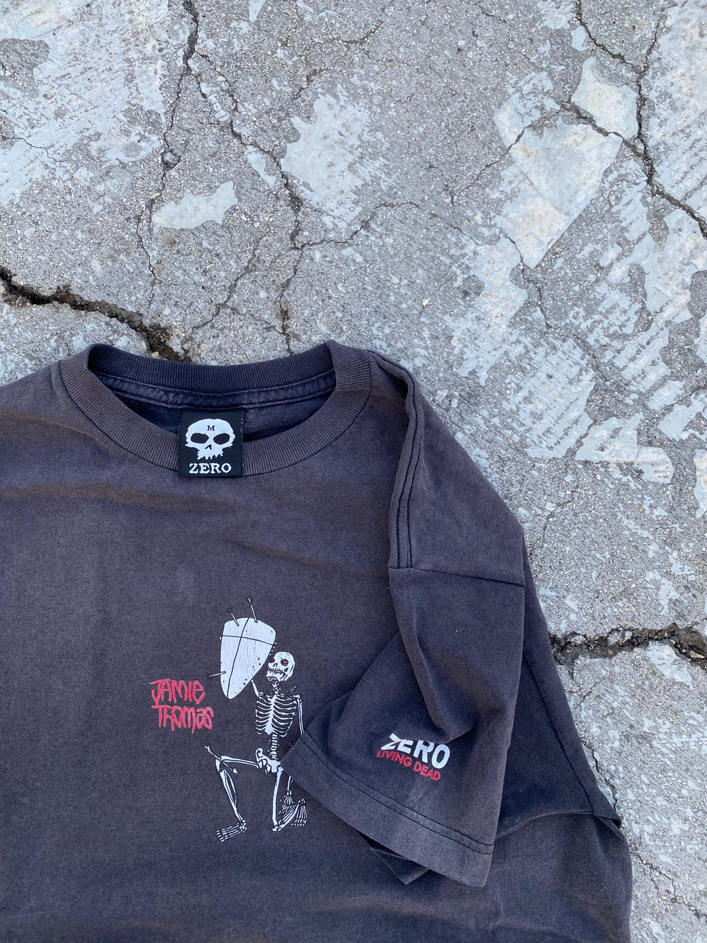 2000’S ZERO SKATEBOARD “SKELETON” TEE (M)