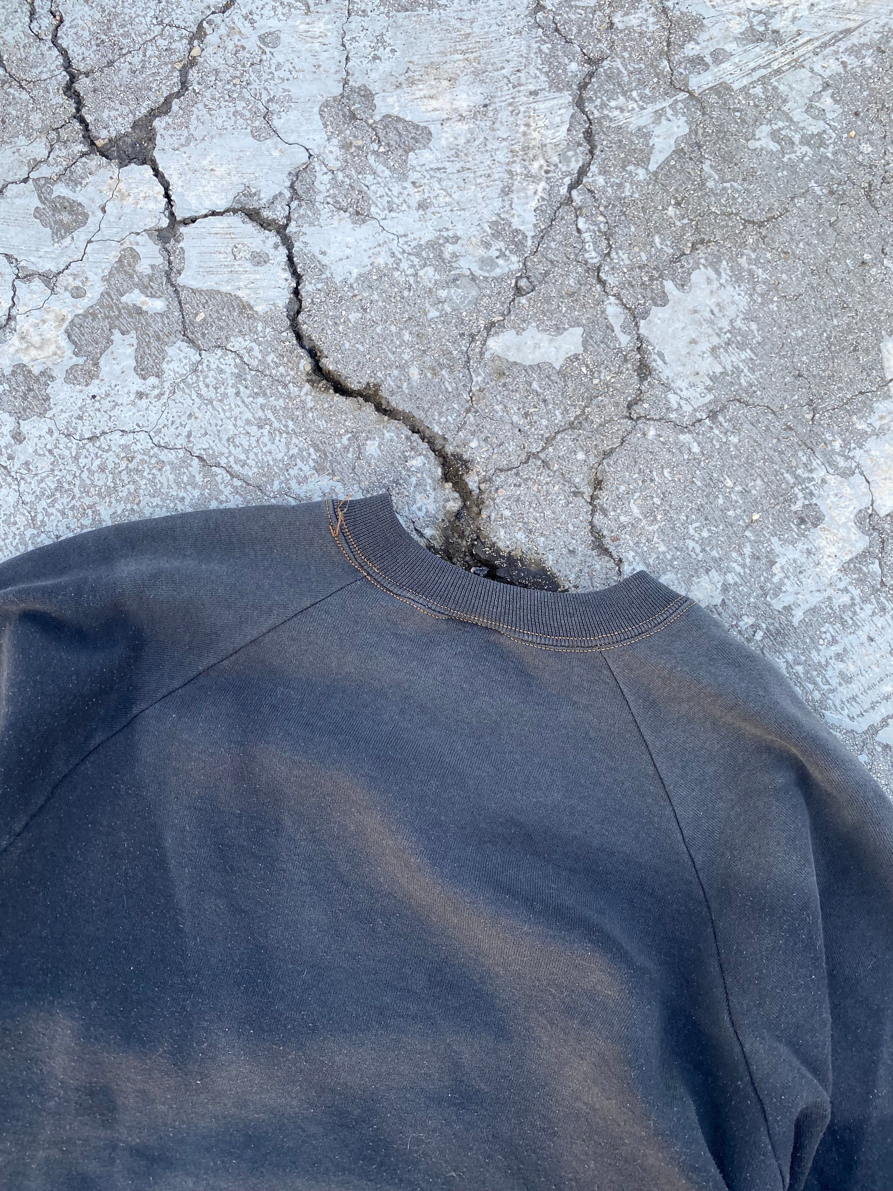 2000’S SUN FADE BLANK CREWNECK (XL)