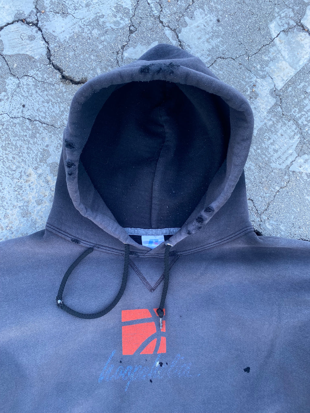 2000’S SUN FADE RUSSELL ATHLETIC 🏀 HOODIE (L)