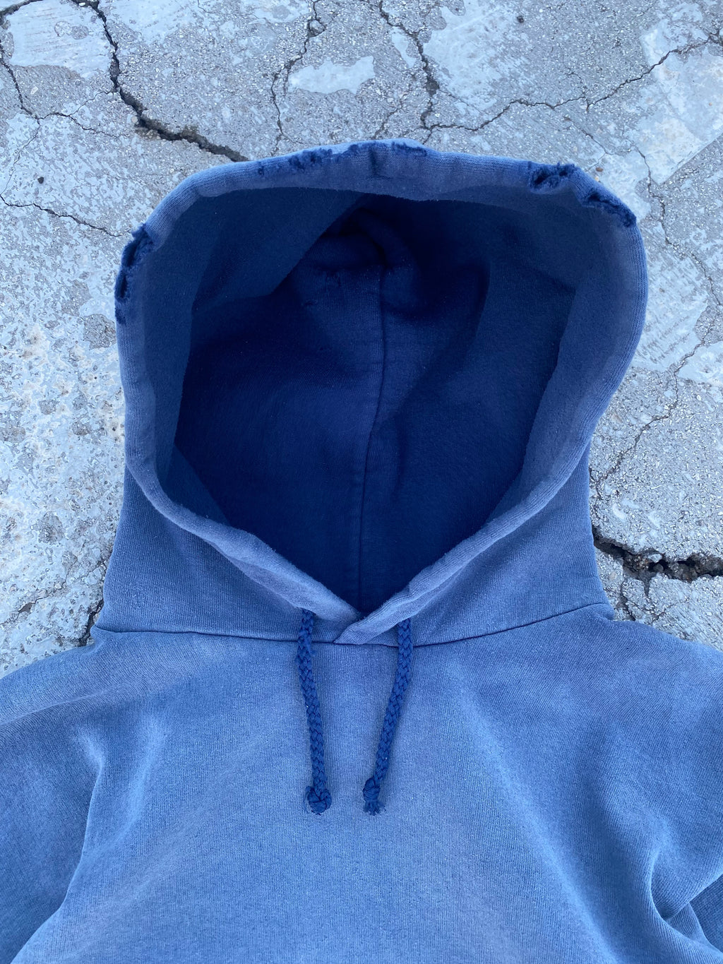 1990’S SUN FADE BLANK BLUE HOODIE (M)