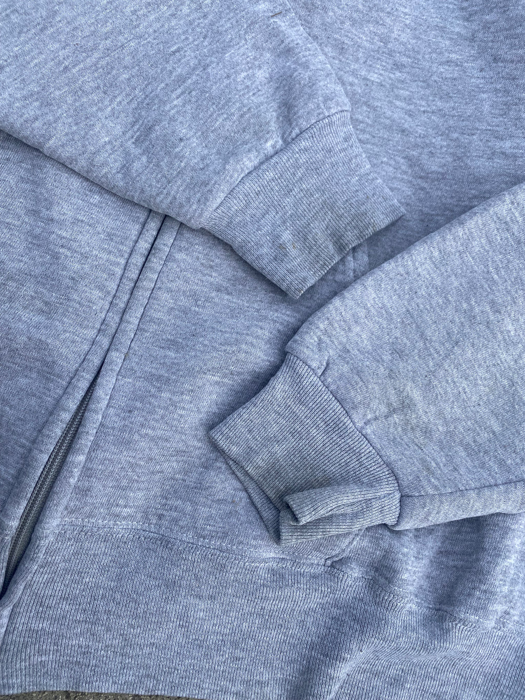 2000’S RUSSELL ATHLETIC BLANK ZIP UP HOODIE (XXL)