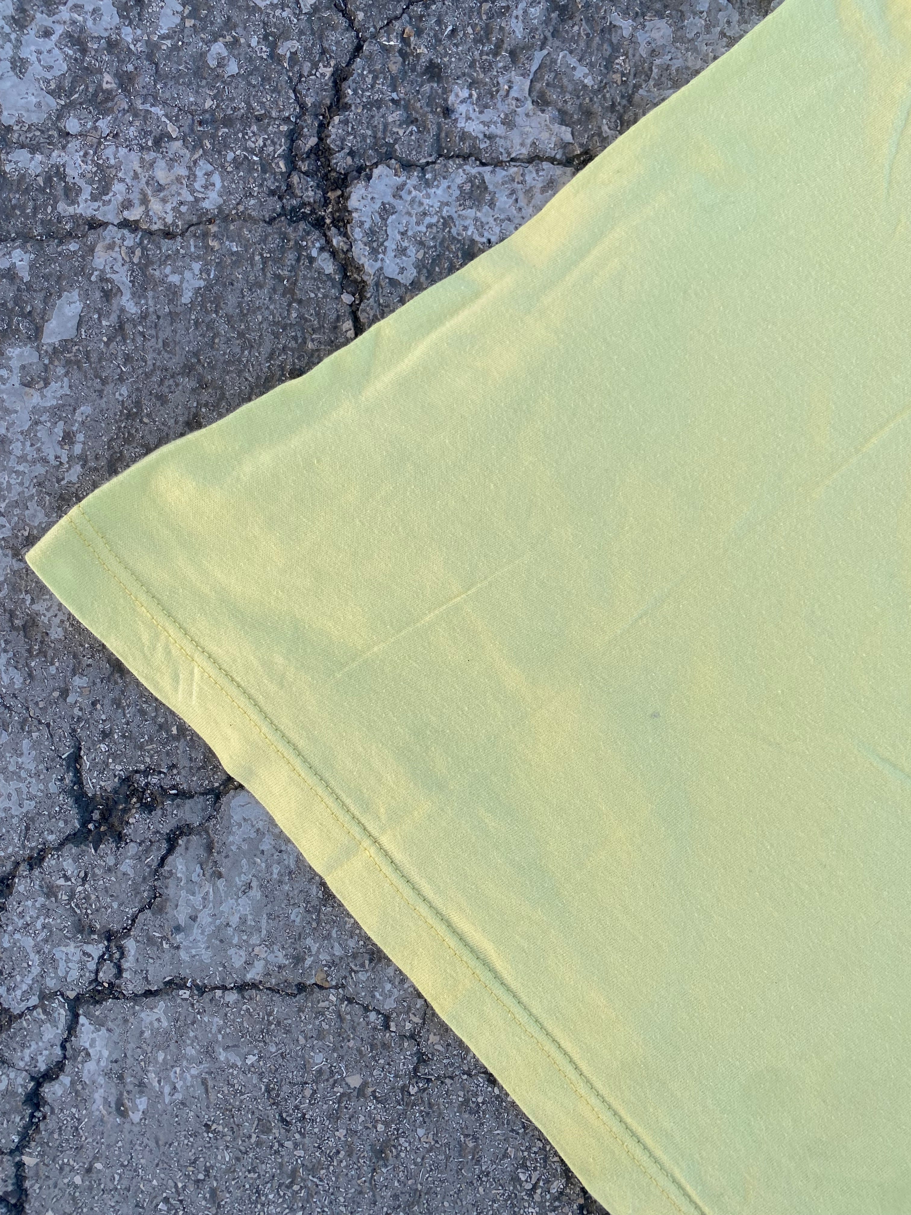2000’S BACARDI LIMON HANES TEE (XL)