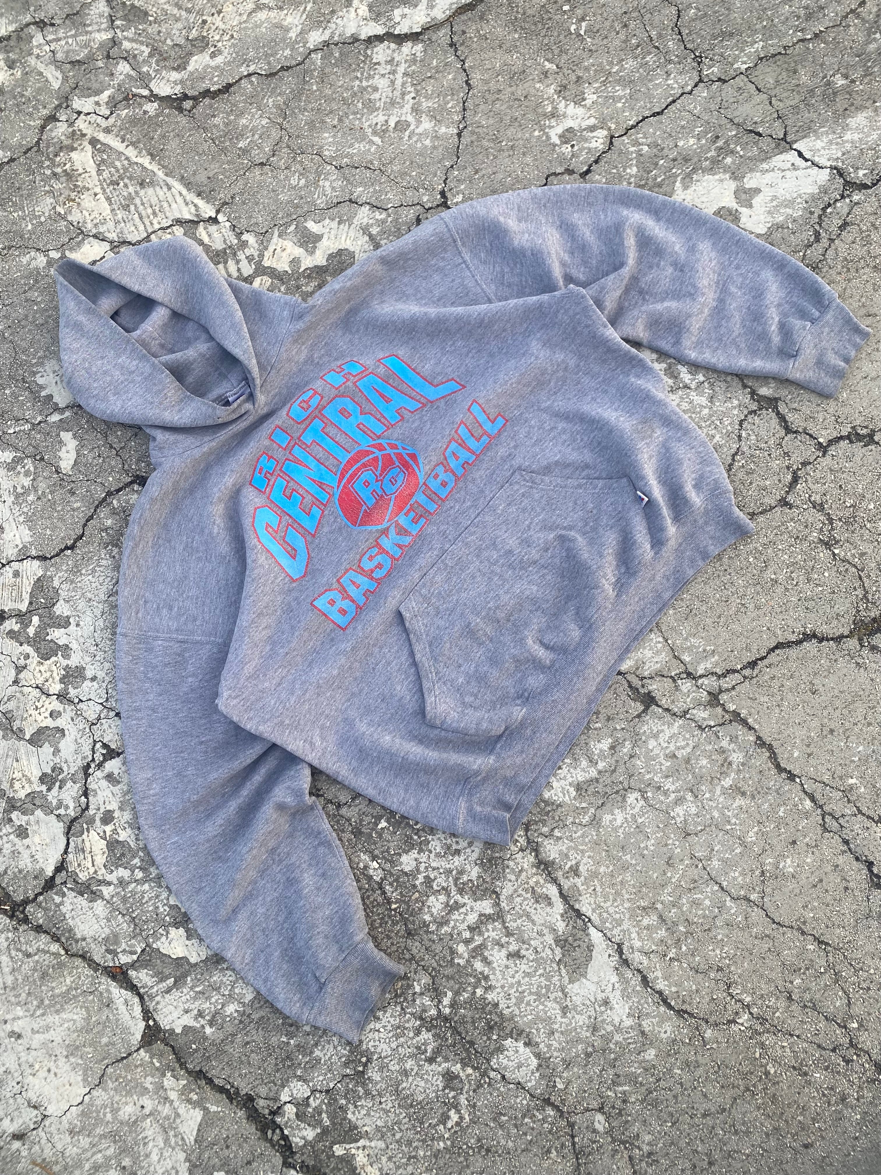 2000’S RUSSELL ATHLETIC “BASKETBALL” HOODIE (XL)