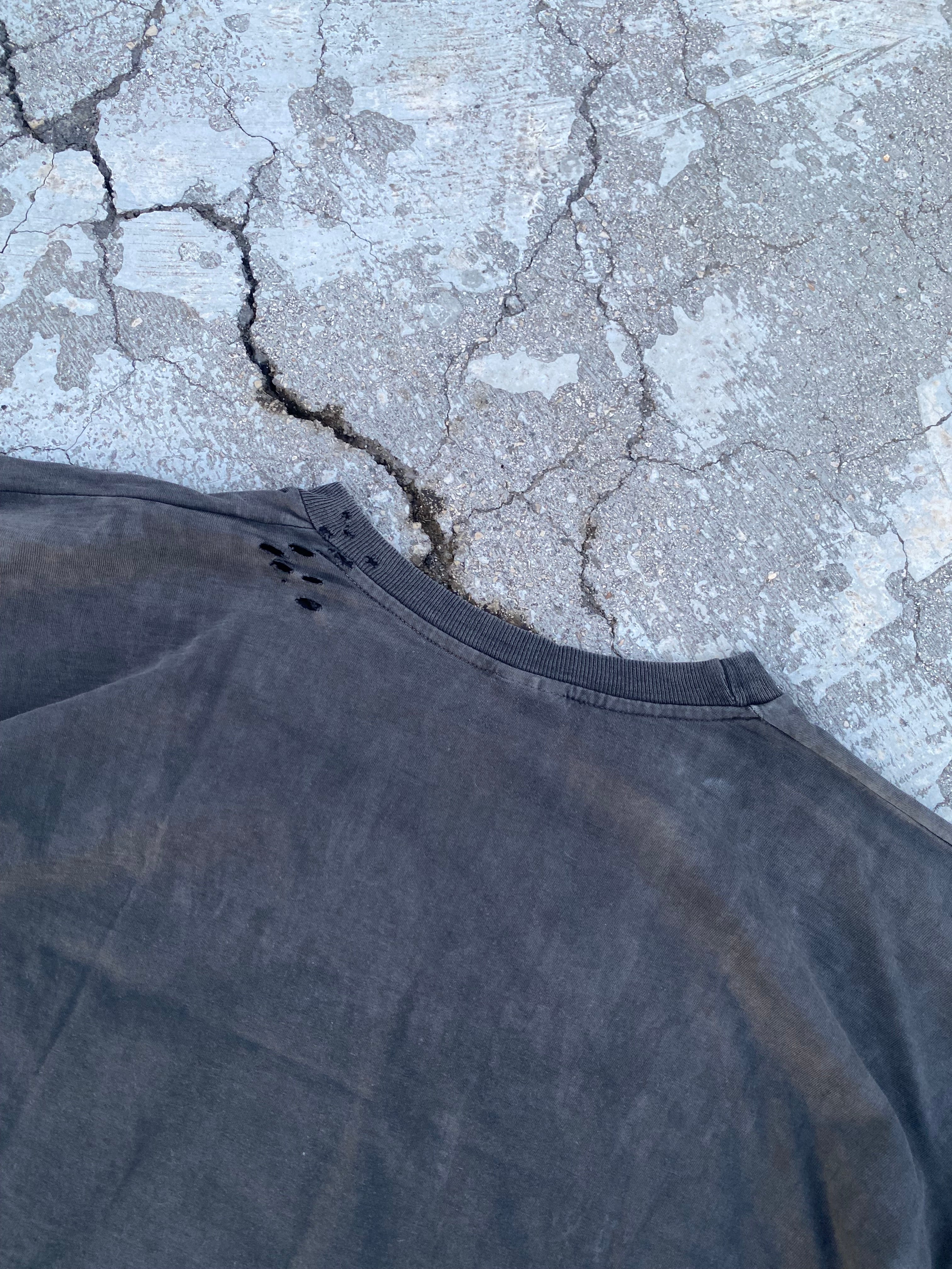 1990’S SINGLE STITCH BLANK FADED/DISTRESSED TEE (XL)