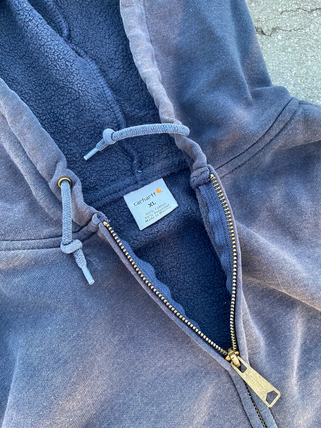 2000’S SUN FADE CARHARTT DISTRESSED ZIP HOODIE (XL)
