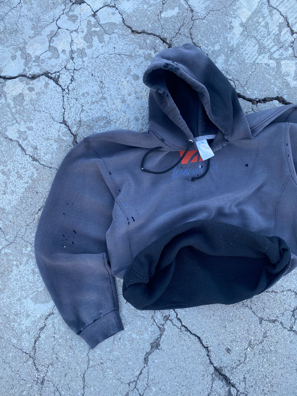 2000’S SUN FADE RUSSELL ATHLETIC 🏀 HOODIE (L)