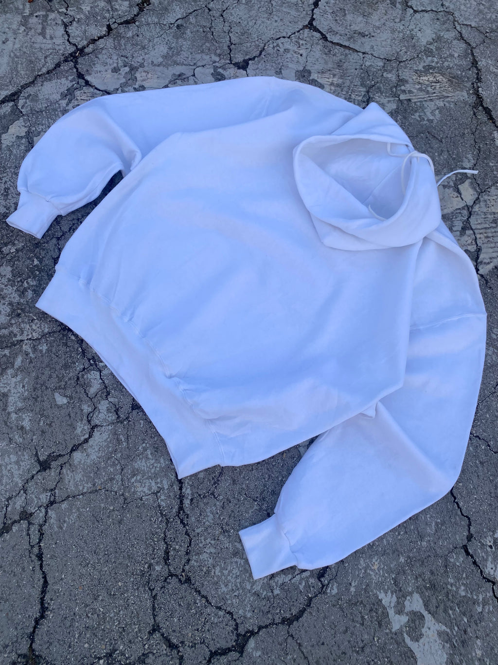 2000’S RUSSELL ATHLETIC BLANK WHITE HOODIE (XL)