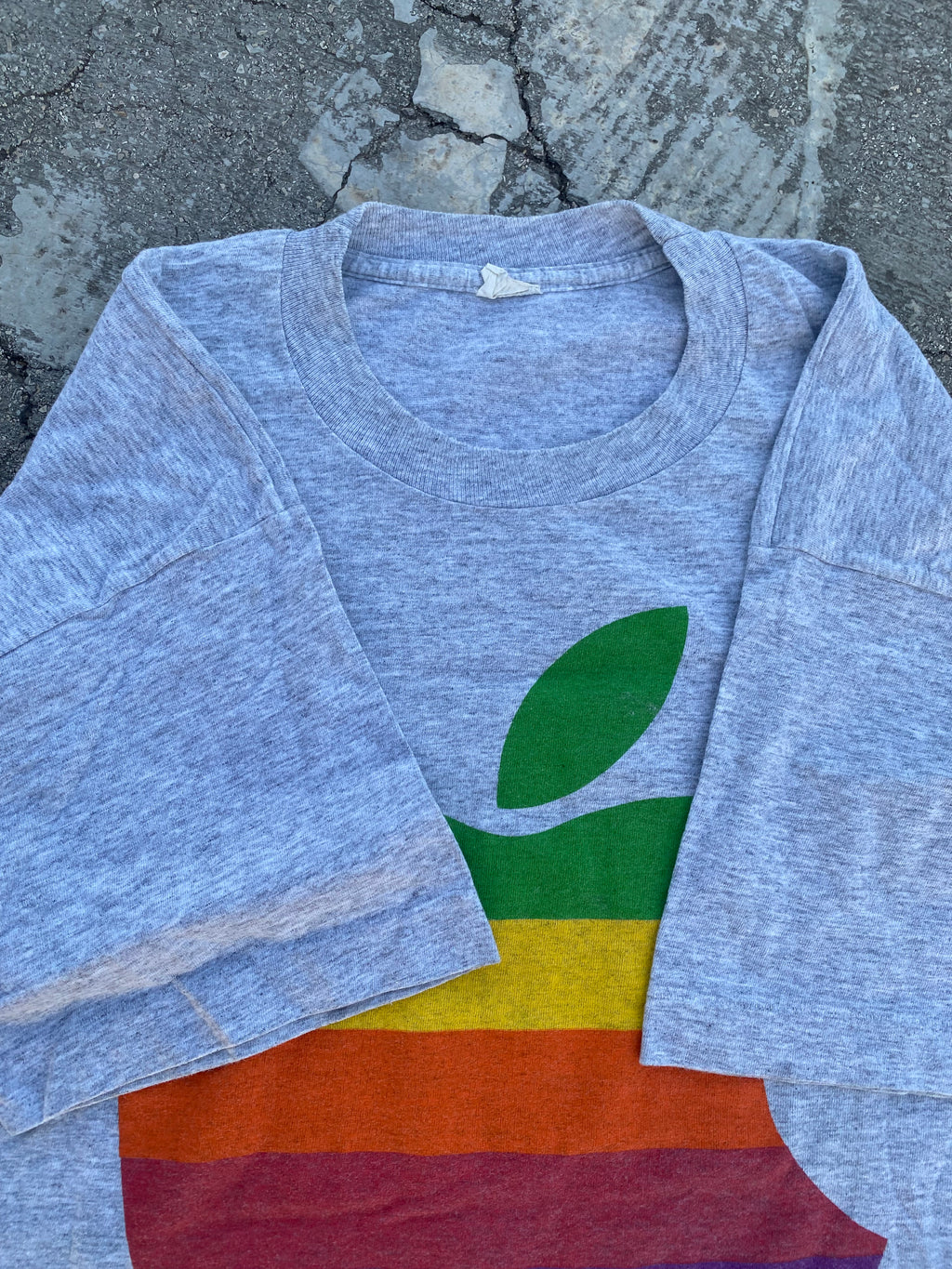 1990’S SINGLE STITCH APPLE TEAM TEE (L/XL)