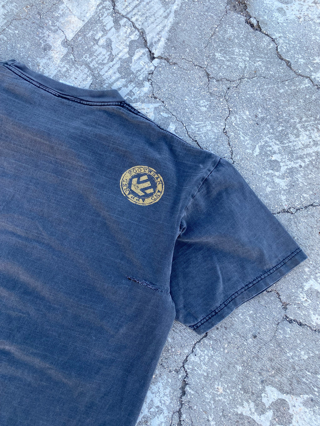 2000’S SUN FADE SK8BOARD REPAIR TEE (XL)