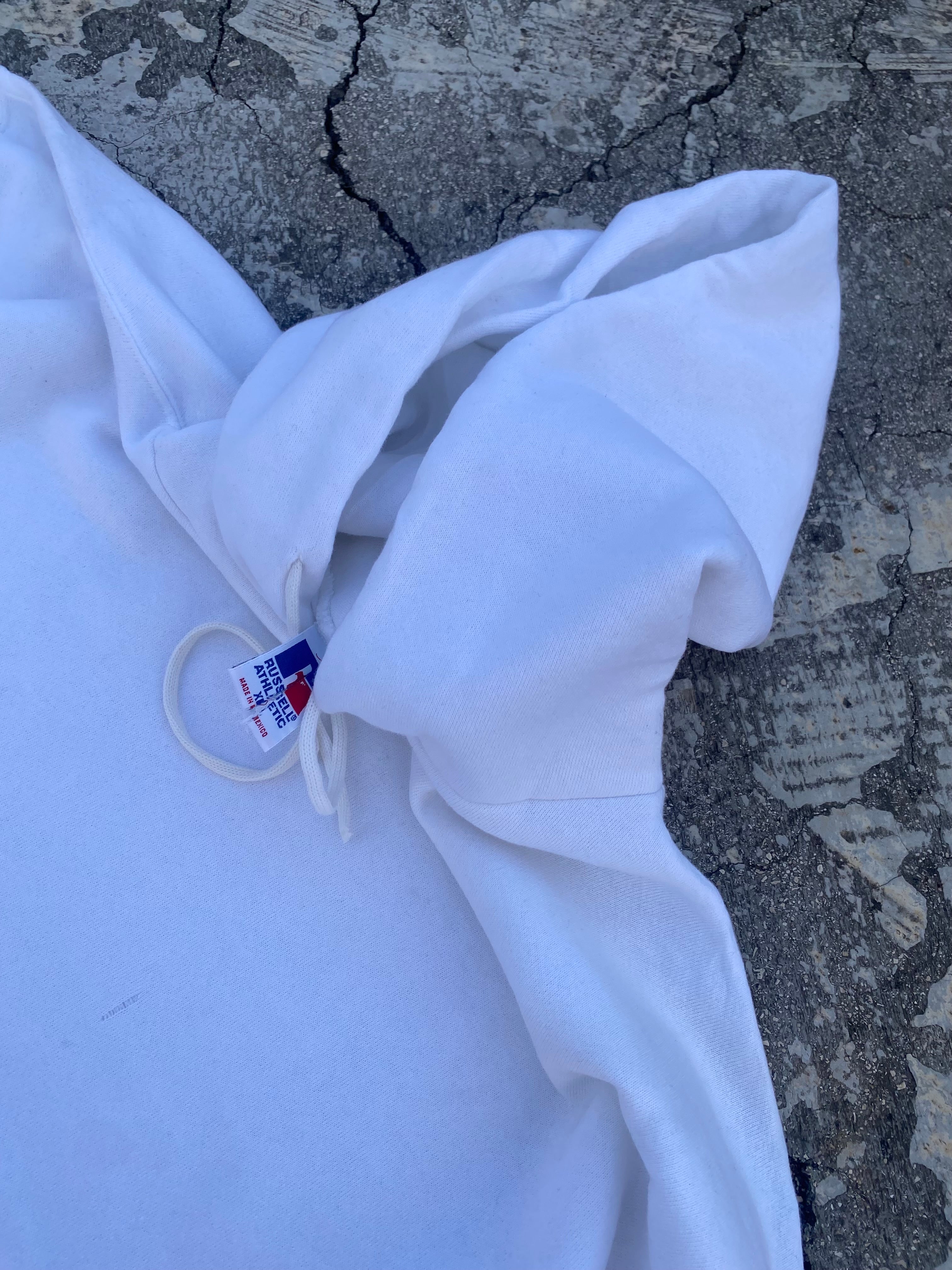 2000’S RUSSELL ATHLETIC BLANK WHITE HOODIE (XL)
