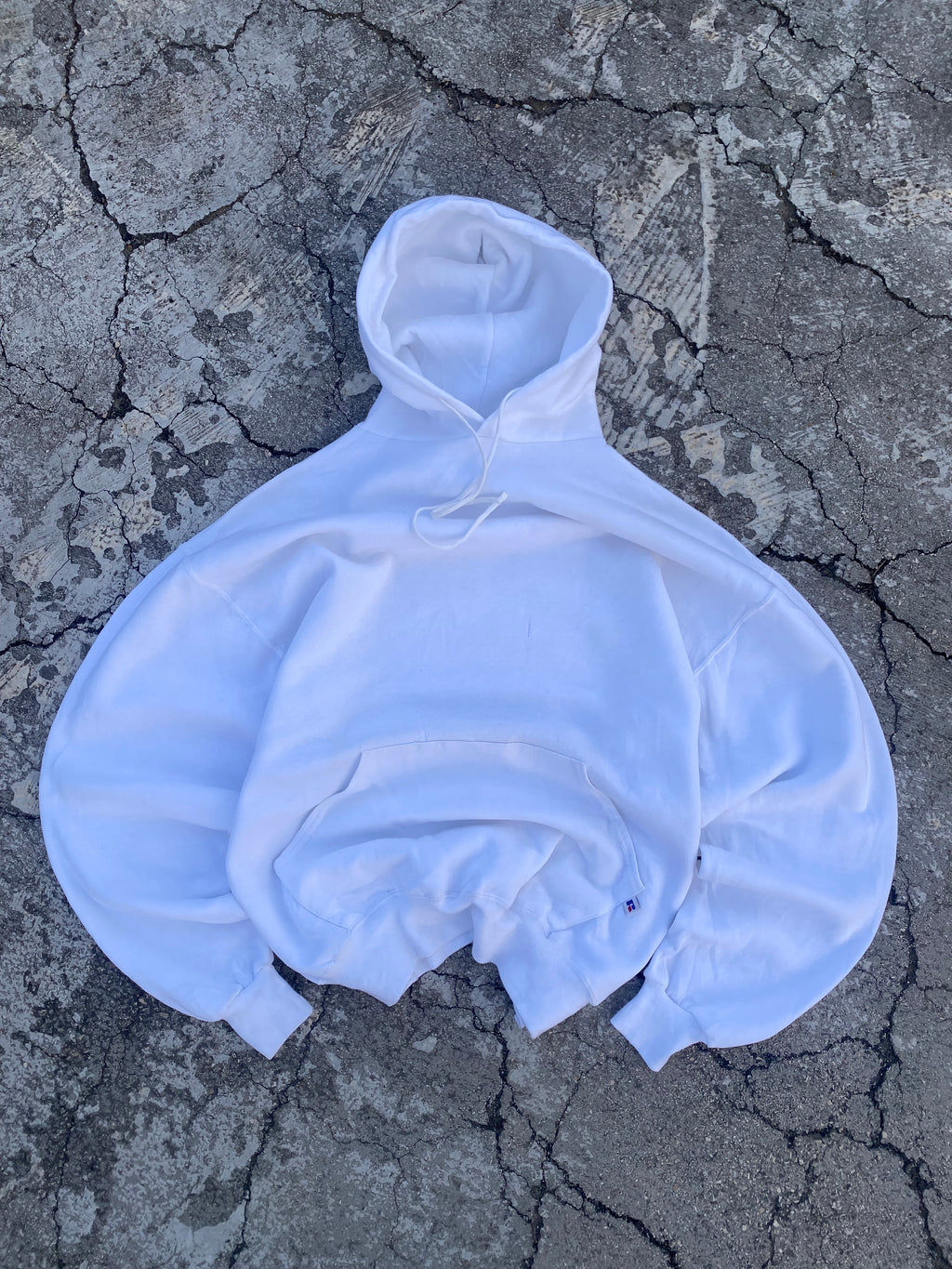 2000’S RUSSELL ATHLETIC BLANK WHITE HOODIE (XL)