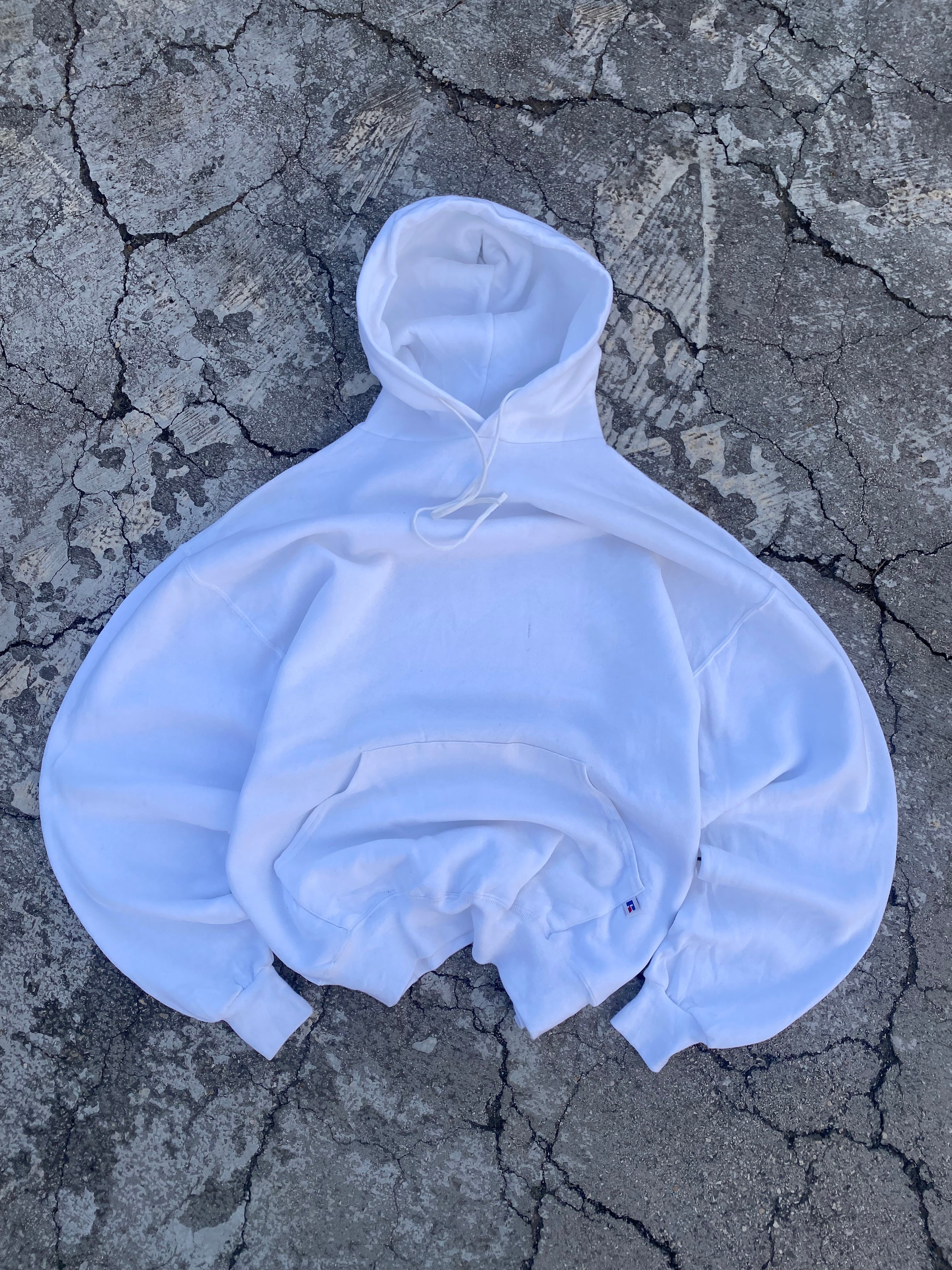 2000’S RUSSELL ATHLETIC BLANK WHITE HOODIE (XL)