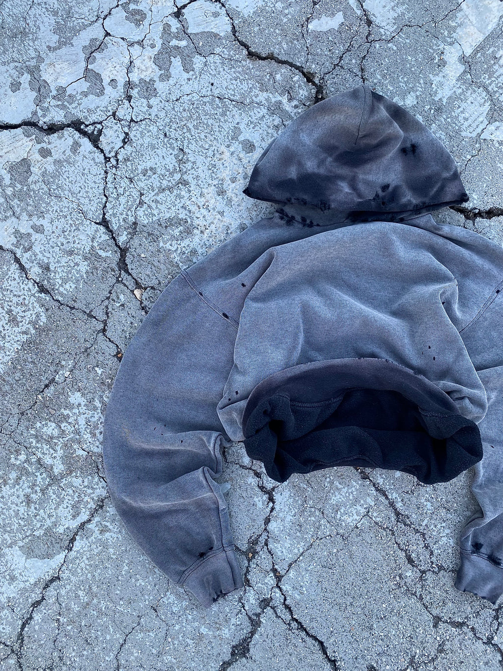 2000’ SUN FADE BLACK BLANK HOODIE