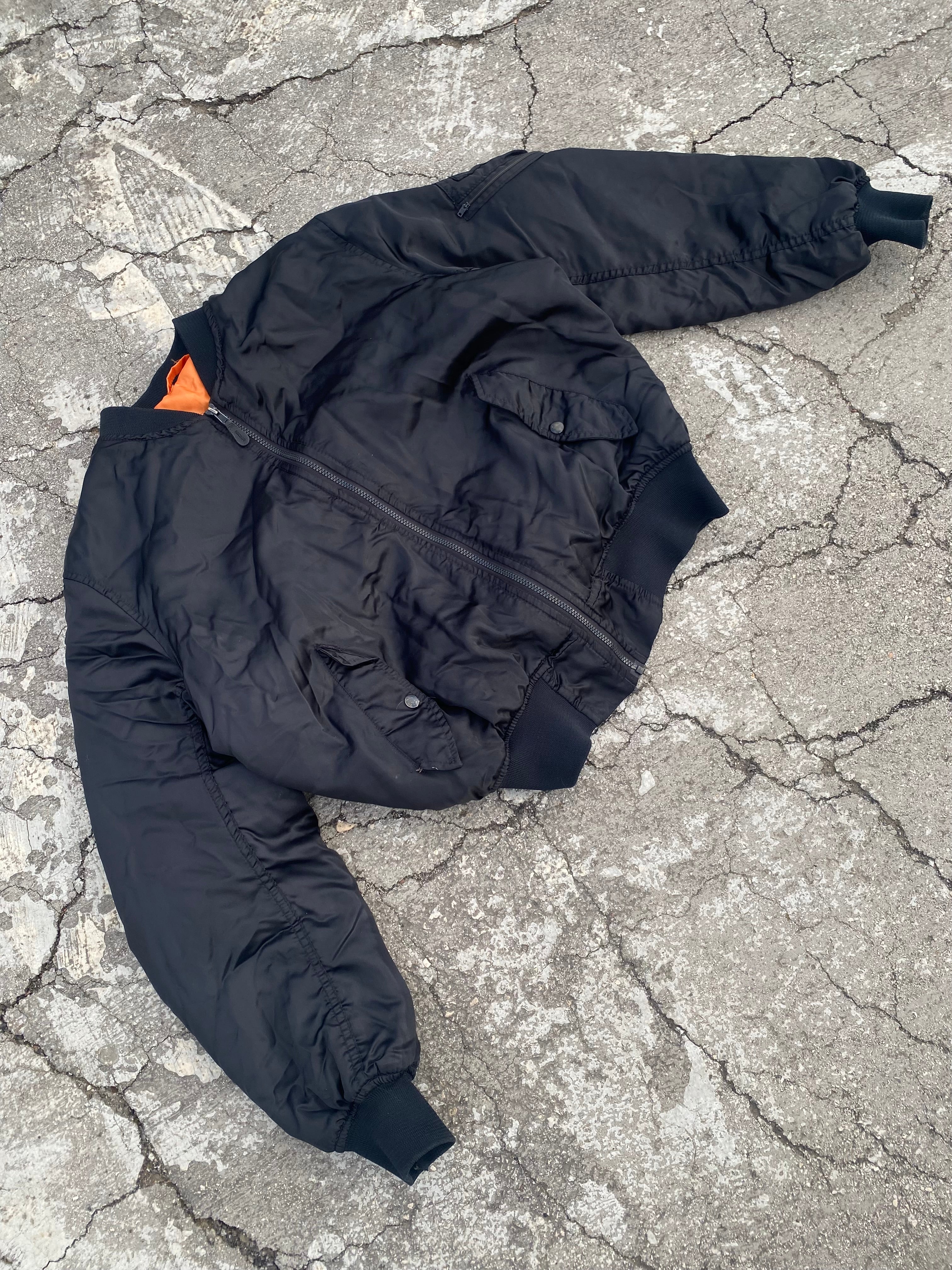 1990’S SHINY BLACK JACKET (XL)