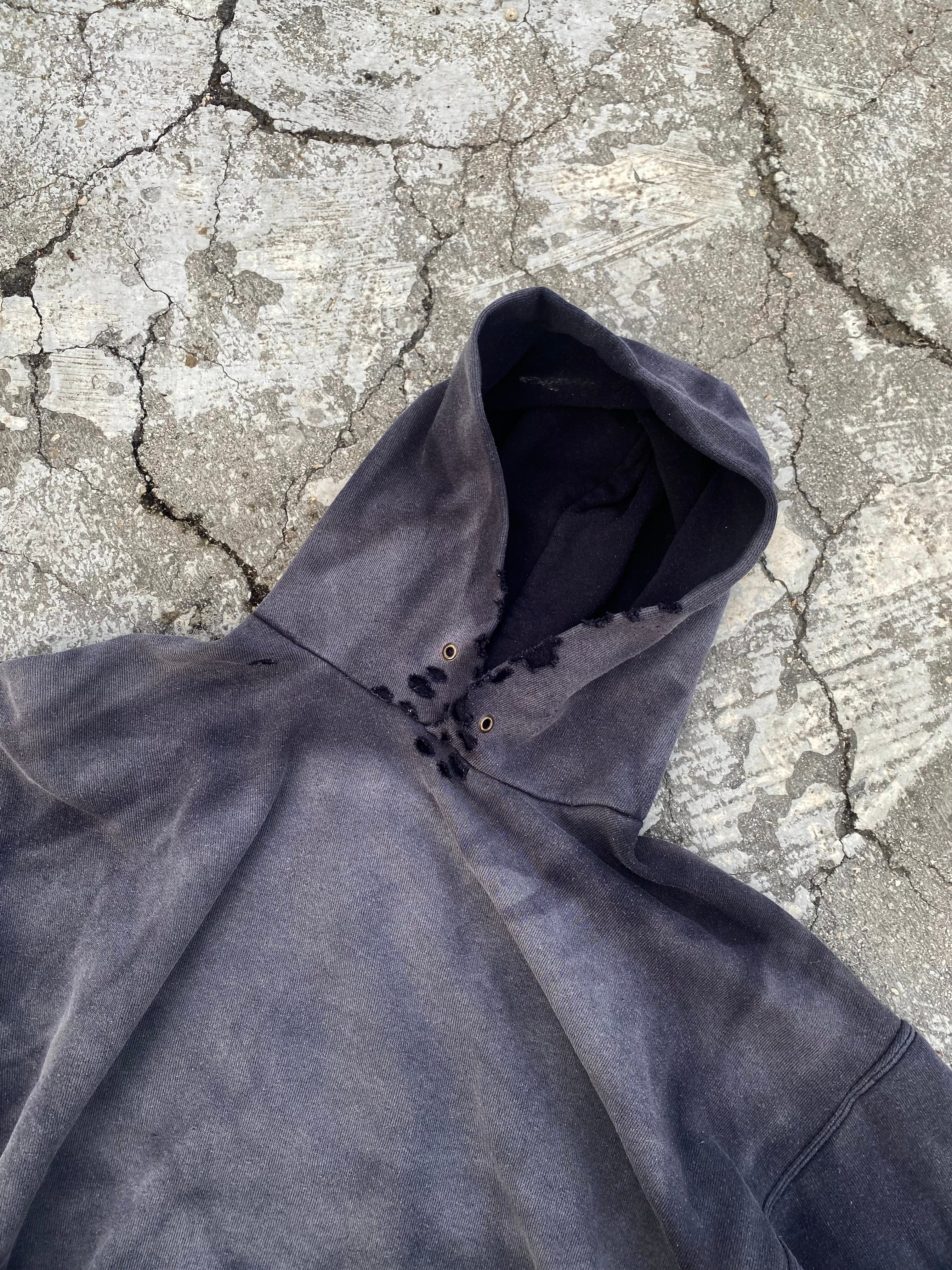 2000'S SUN FADE DESTROYED BLANK HOODIE (L)