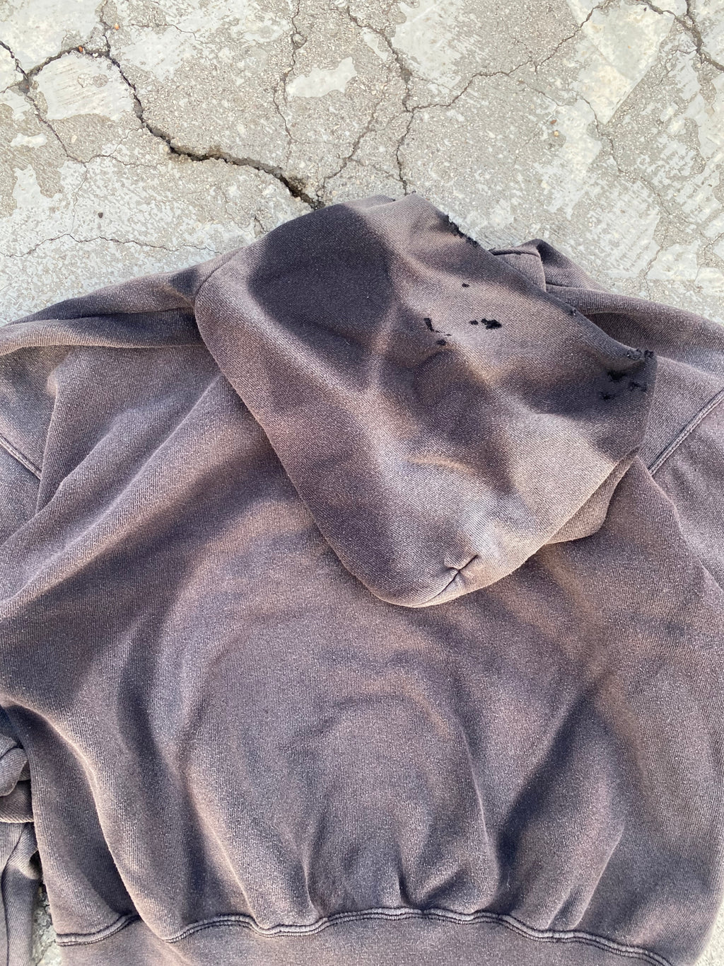 2000'S SUN FADE DESTROYED BLANK HOODIE (L)